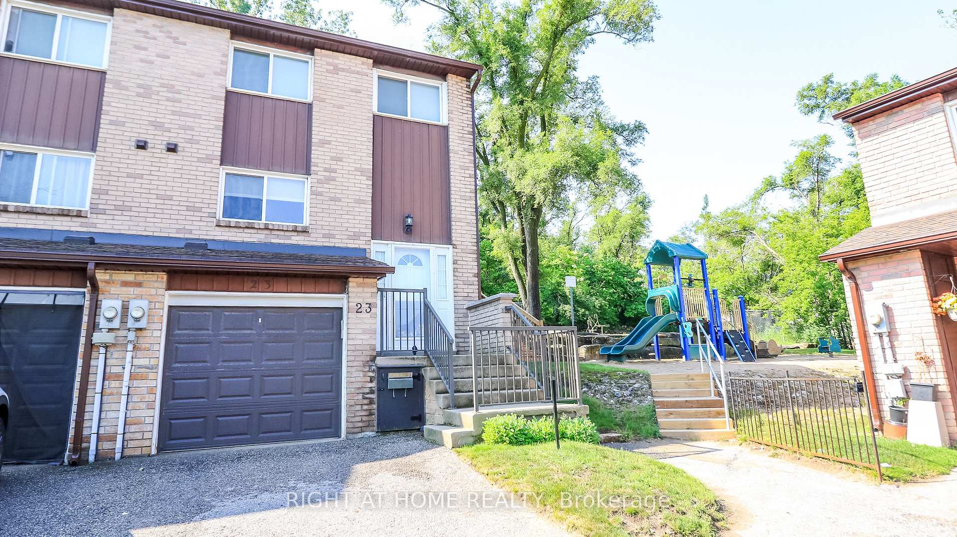 Photo 1 of Unit 23, 52 Adelaide Street, Barrie, Allandale — HOMEH
