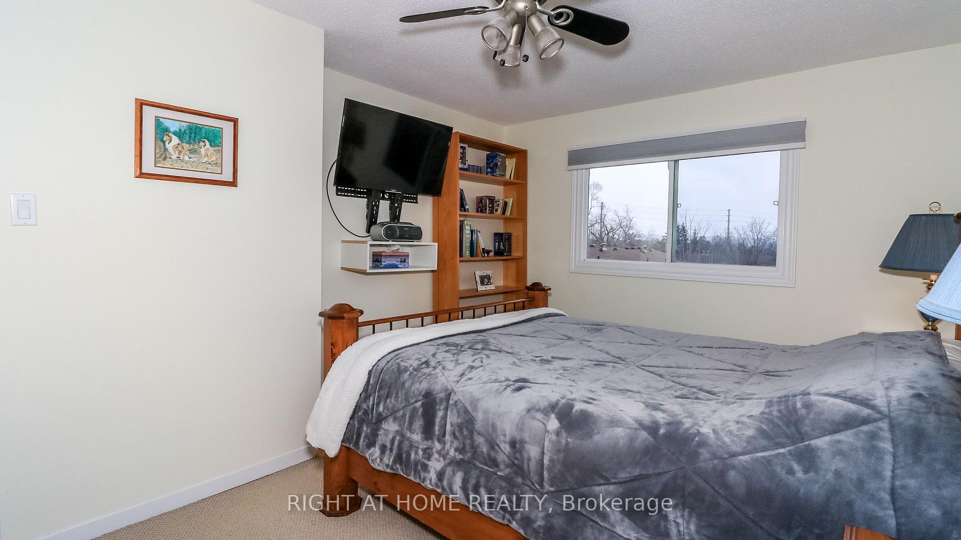 Photo 15 of Unit 23, 52 Adelaide Street, Barrie, Allandale — HOMEH