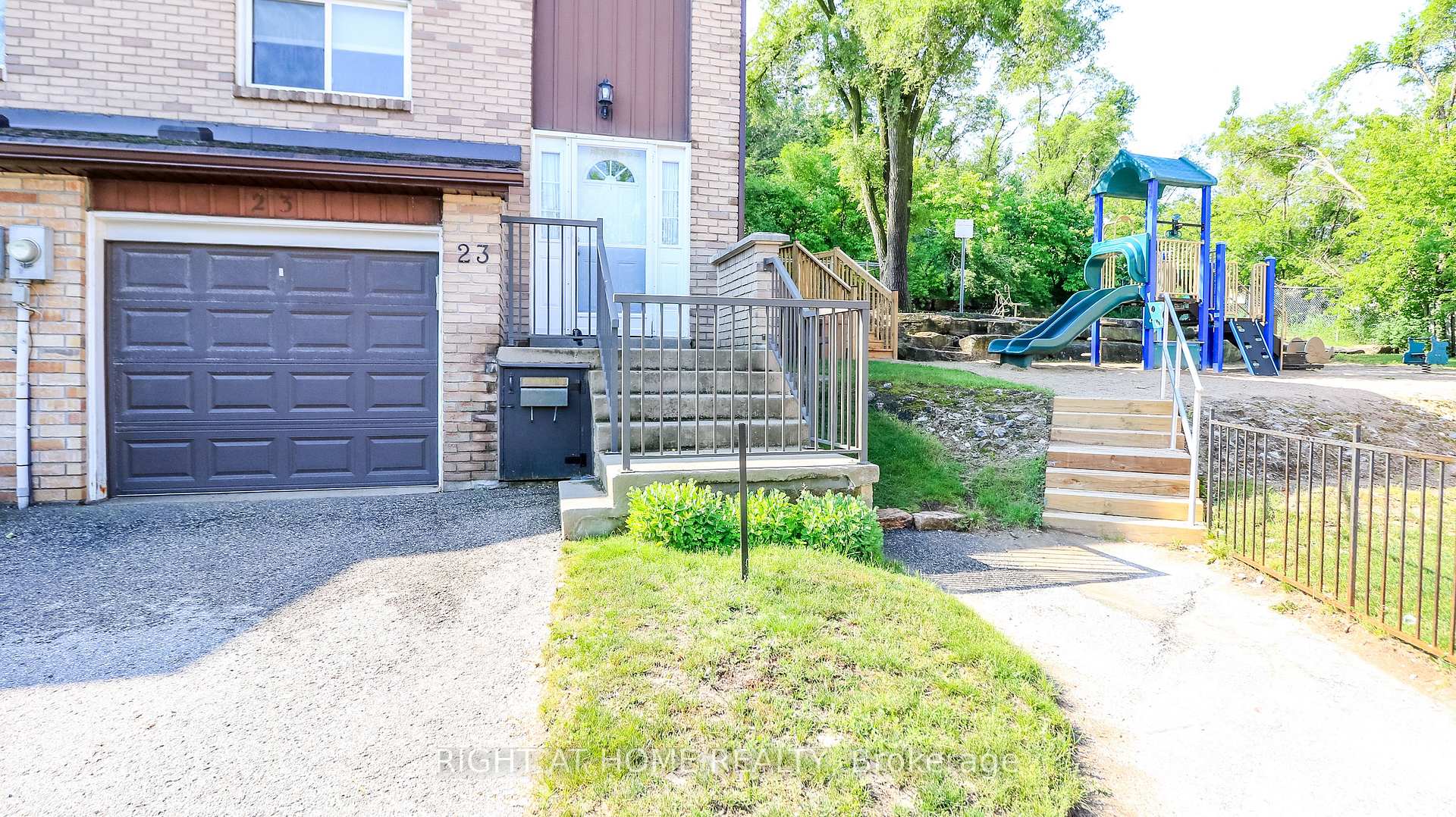 Photo 26 of Unit 23, 52 Adelaide Street, Barrie, Allandale — HOMEH
