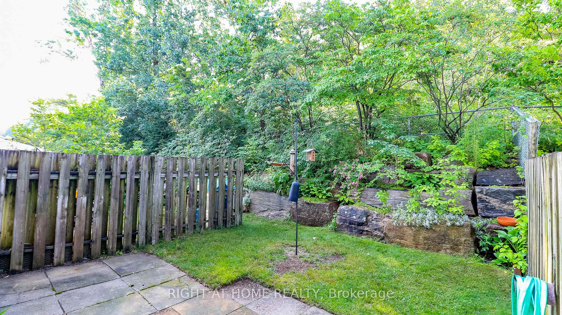 Photo 35 of Unit 23, 52 Adelaide Street, Barrie, Allandale — HOMEH
