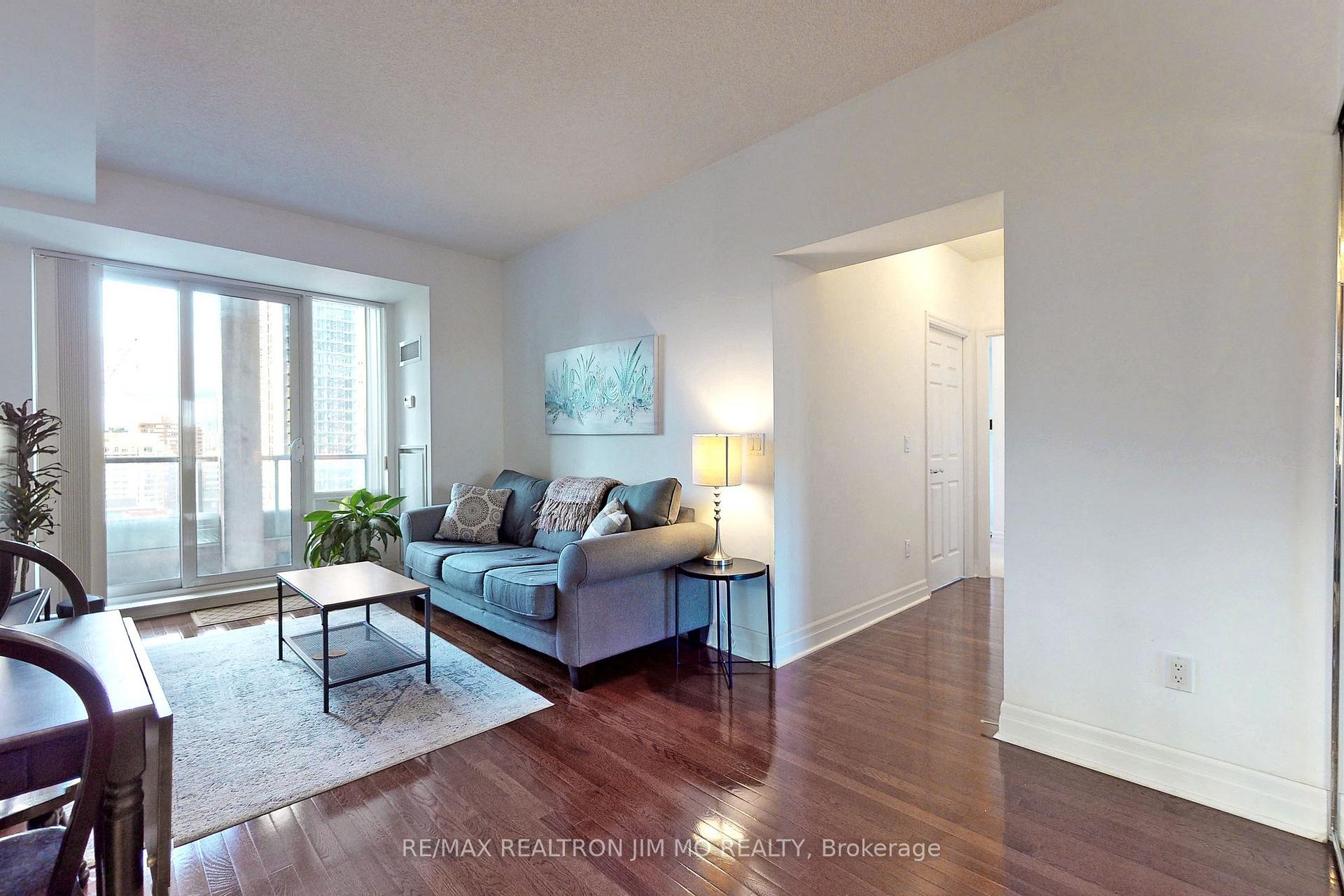 Photo 6 of Unit 1602, 35 Balmuto Street, Toronto, Bay Street Corridor — HOMEH