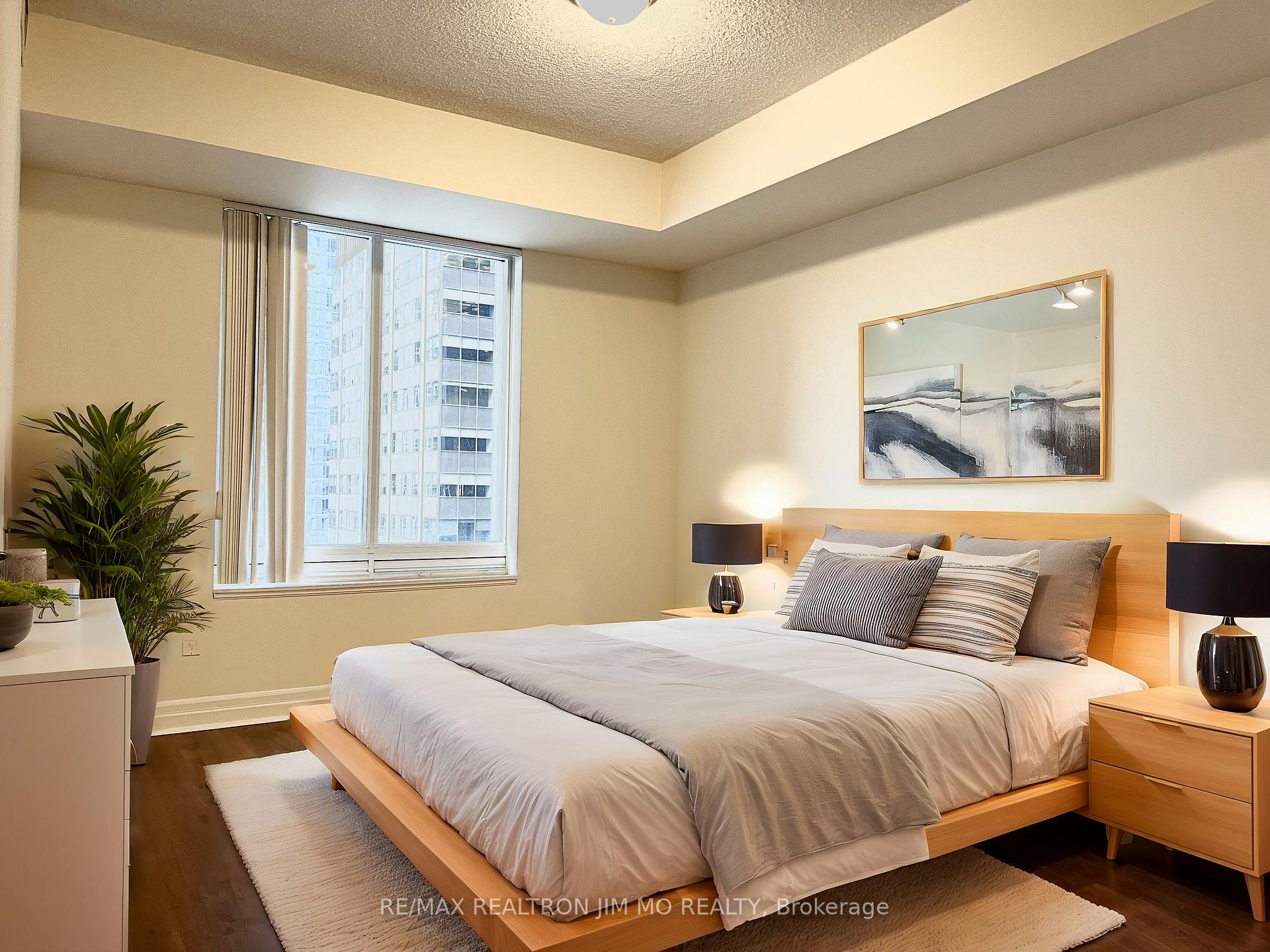 Photo 15 of Unit 1602, 35 Balmuto Street, Toronto, Bay Street Corridor — HOMEH