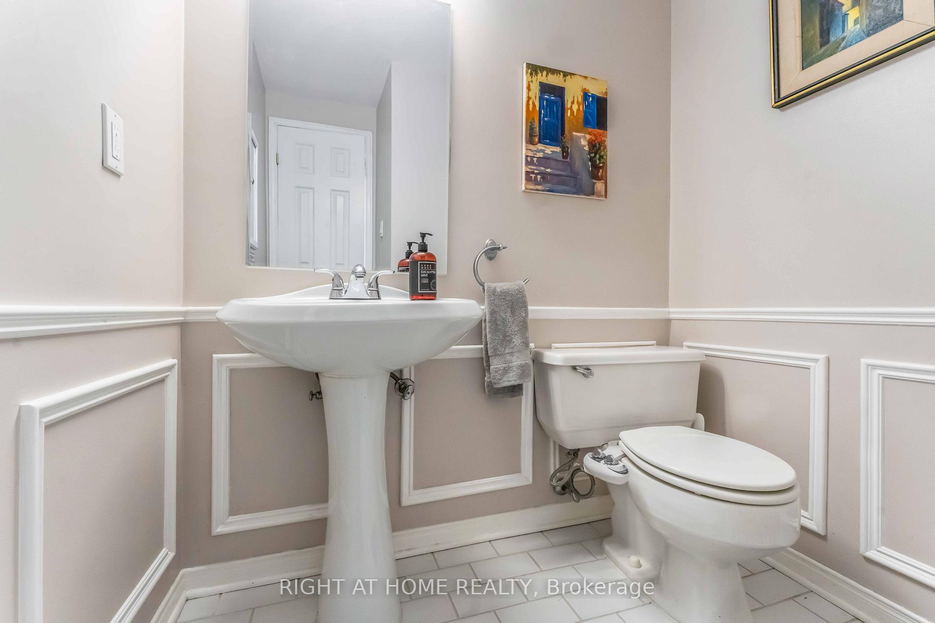 Photo 20 of Unit 6, 2 Columbus Avenue, Ottawa, Overbrook — HOMEH