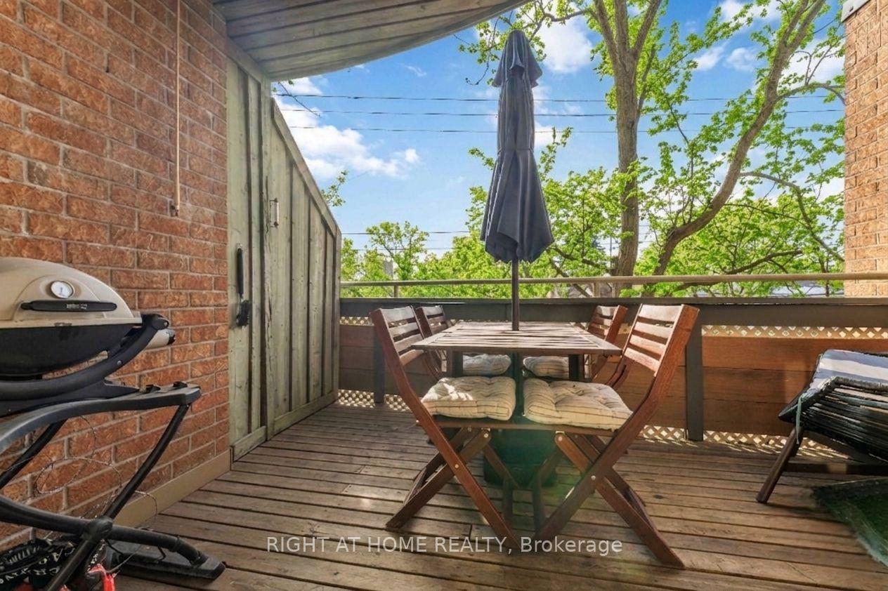 Photo 23 of Unit 6, 2 Columbus Avenue, Ottawa, Overbrook — HOMEH