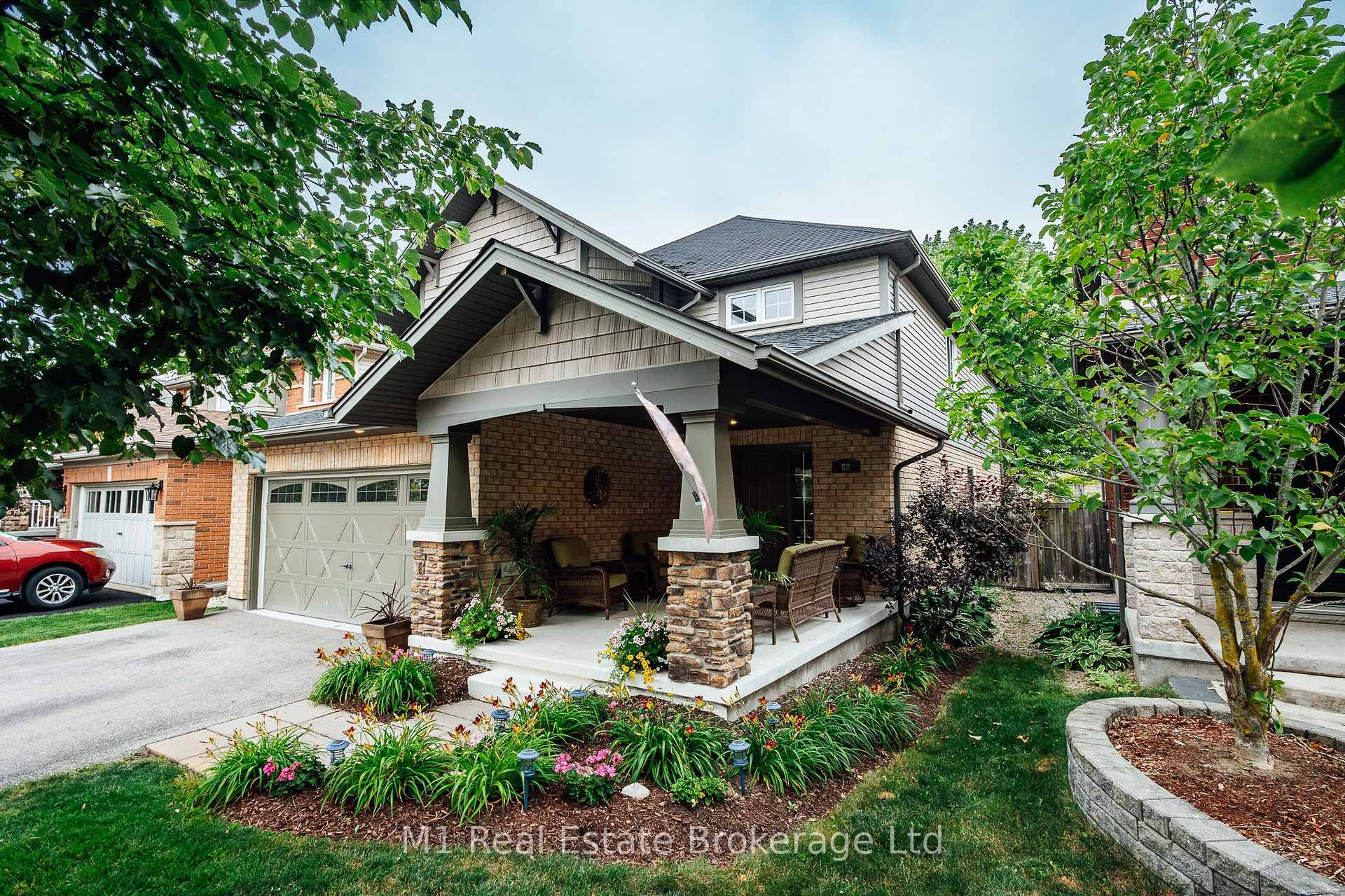 Photo 4 of 82 Vaughan Street, Guelph, Clairfields/Hanlon Business Park — HOMEH