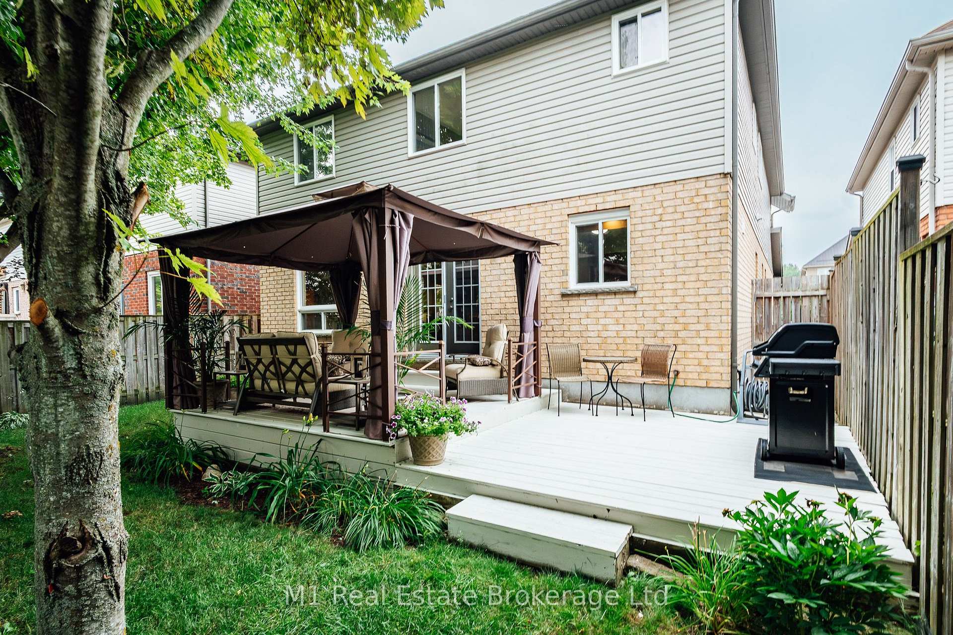 Photo 6 of 82 Vaughan Street, Guelph, Clairfields/Hanlon Business Park — HOMEH