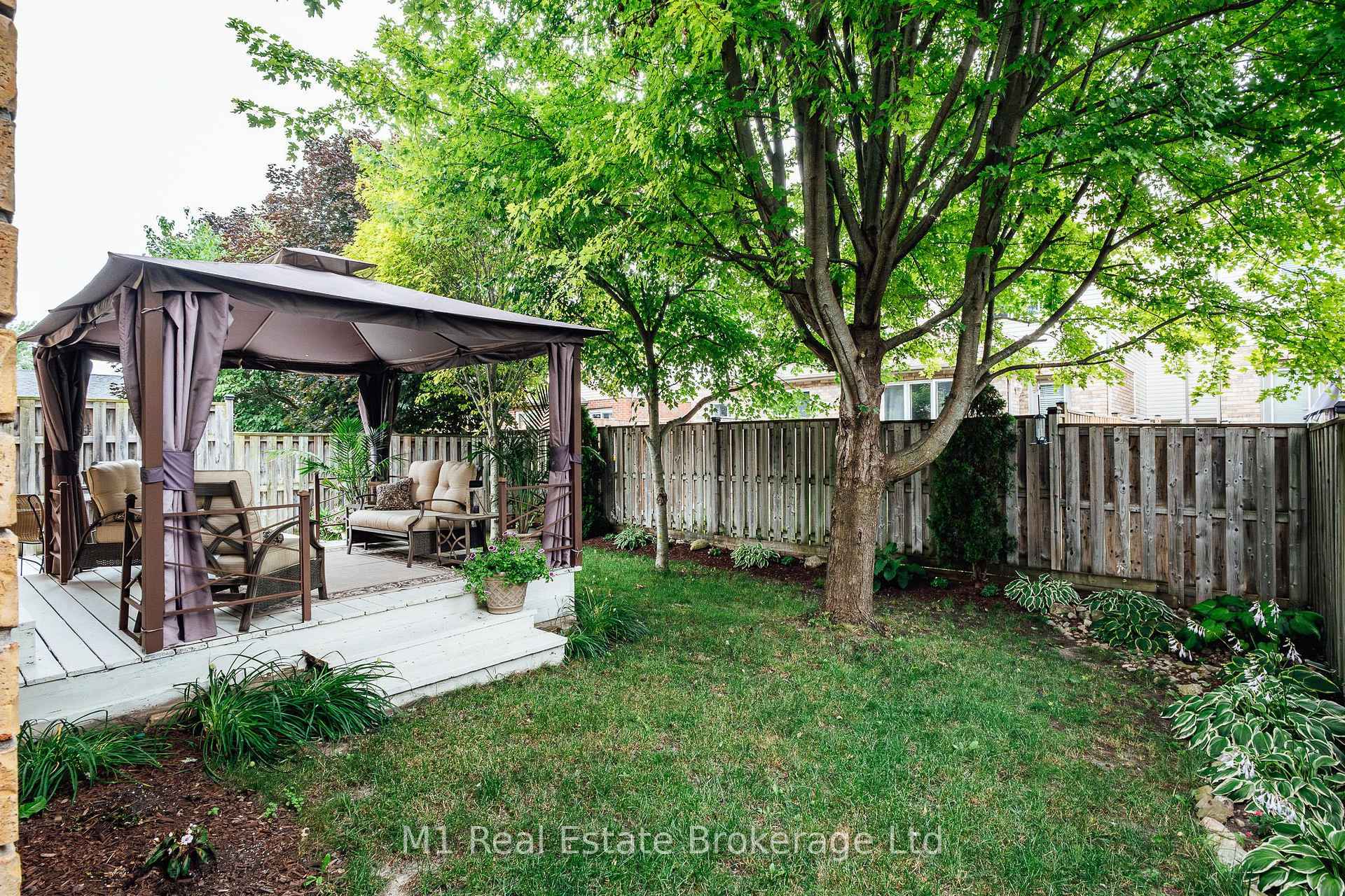 Photo 7 of 82 Vaughan Street, Guelph, Clairfields/Hanlon Business Park — HOMEH