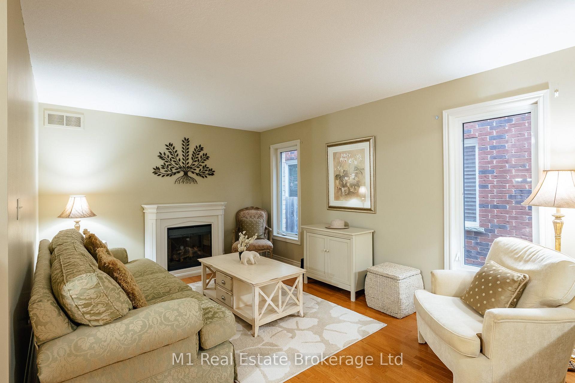 Photo 14 of 82 Vaughan Street, Guelph, Clairfields/Hanlon Business Park — HOMEH