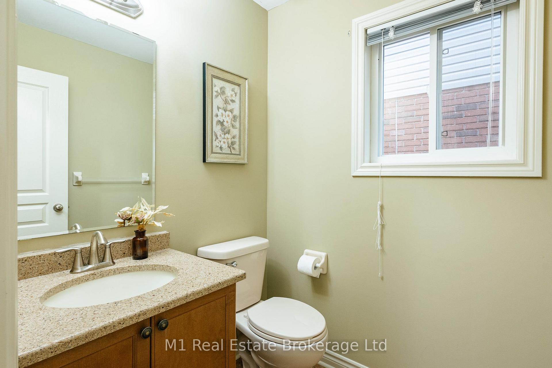 Photo 16 of 82 Vaughan Street, Guelph, Clairfields/Hanlon Business Park — HOMEH