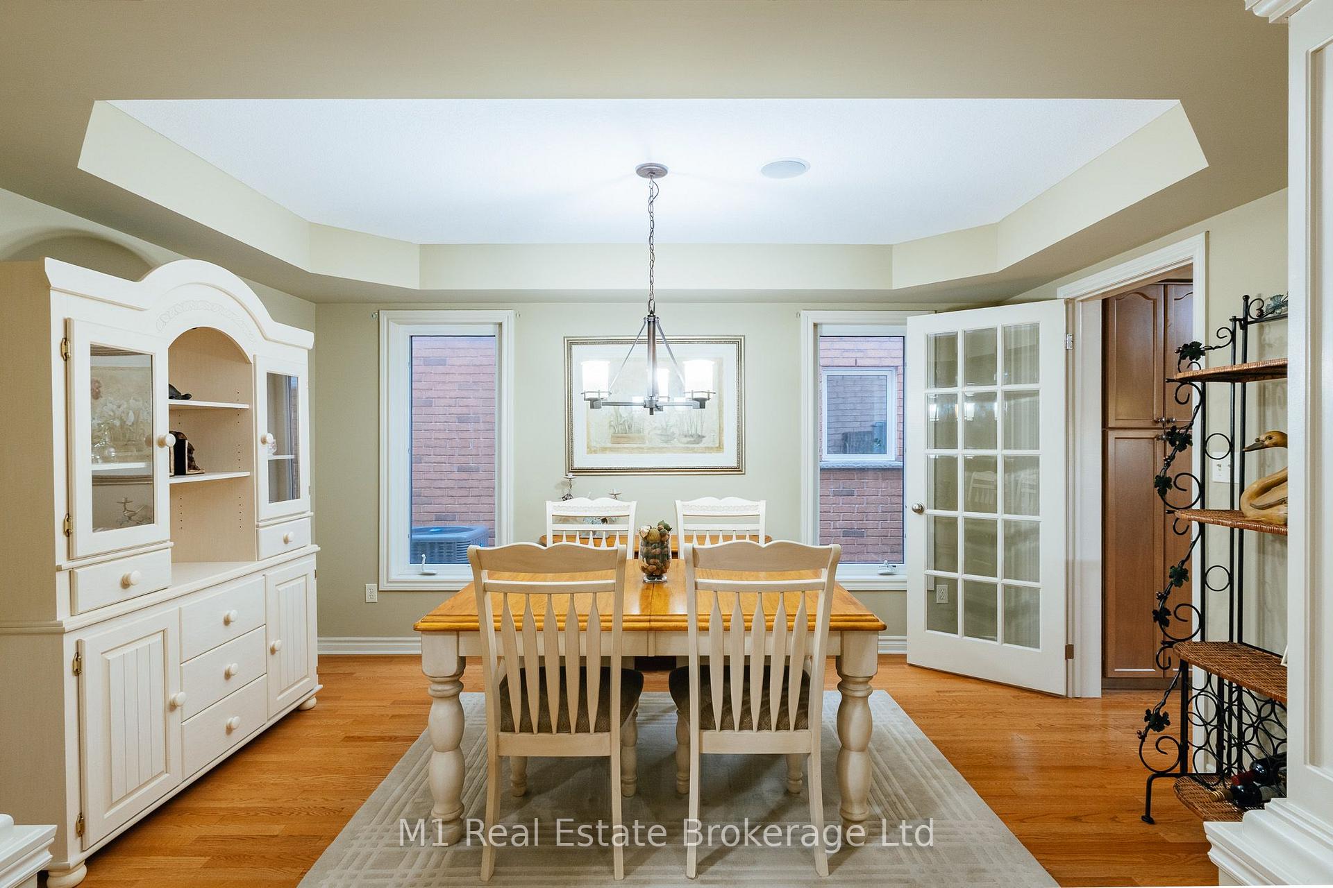 Photo 17 of 82 Vaughan Street, Guelph, Clairfields/Hanlon Business Park — HOMEH