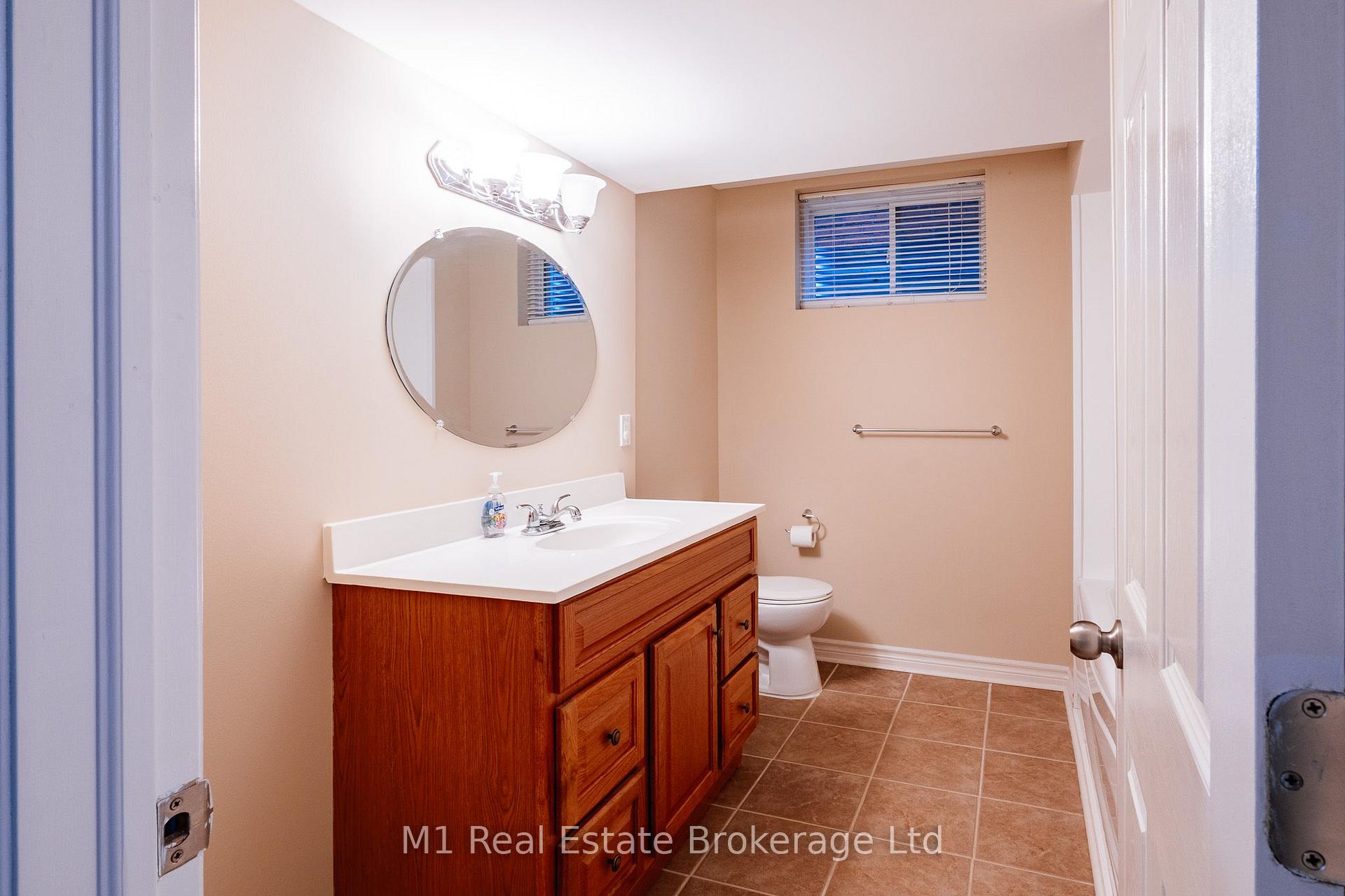 Photo 30 of 82 Vaughan Street, Guelph, Clairfields/Hanlon Business Park — HOMEH