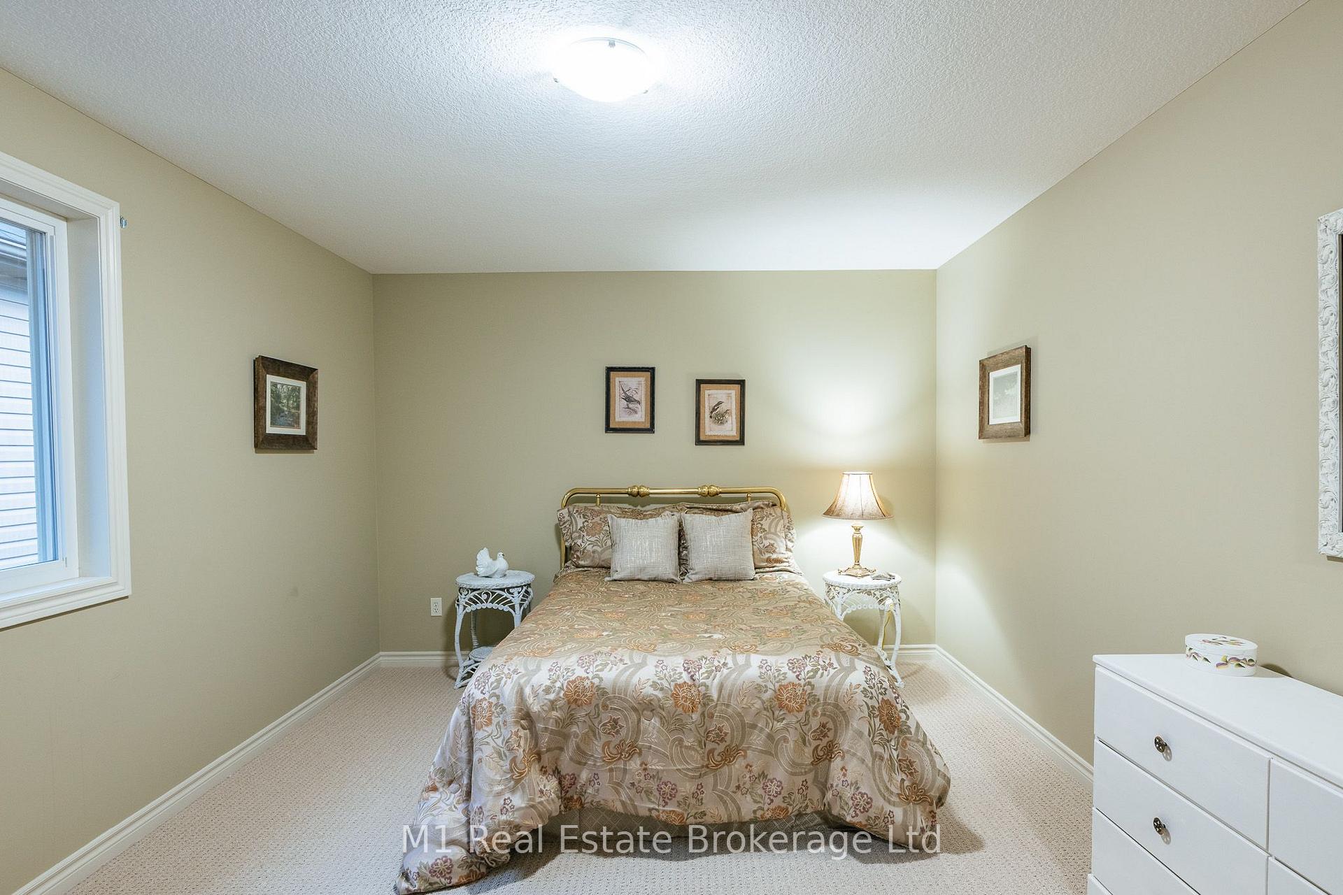 Photo 35 of 82 Vaughan Street, Guelph, Clairfields/Hanlon Business Park — HOMEH
