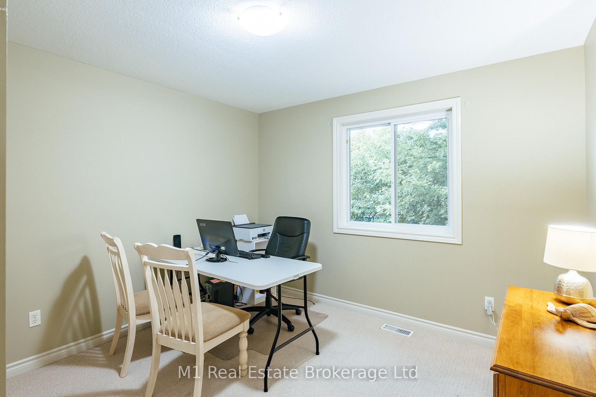 Photo 38 of 82 Vaughan Street, Guelph, Clairfields/Hanlon Business Park — HOMEH