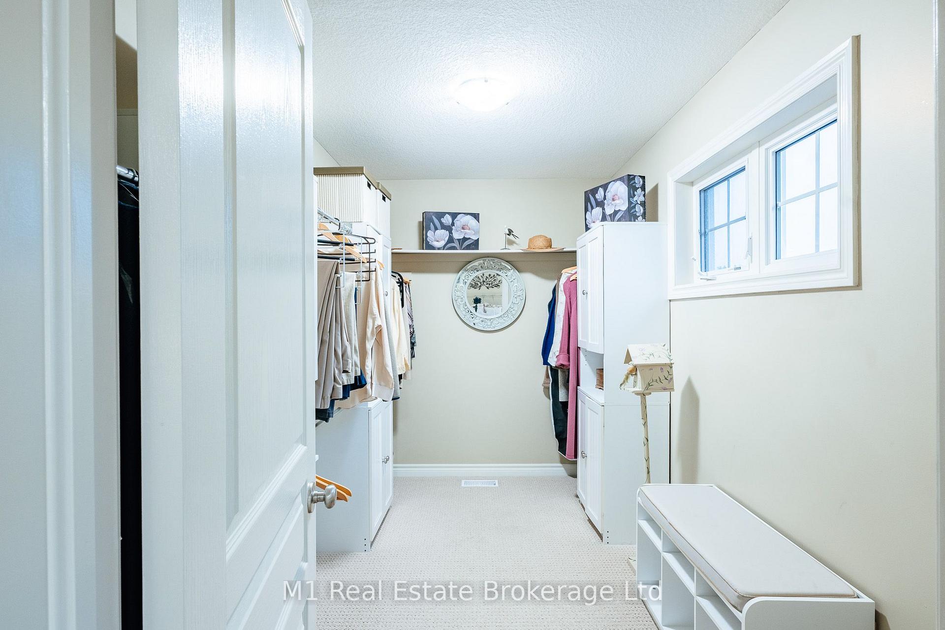 Photo 46 of 82 Vaughan Street, Guelph, Clairfields/Hanlon Business Park — HOMEH