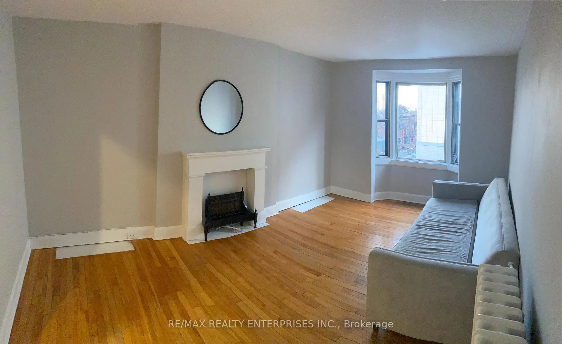 Photo 6 of Unit 5, 156 James Street S, Hamilton, Durand — HOMEH