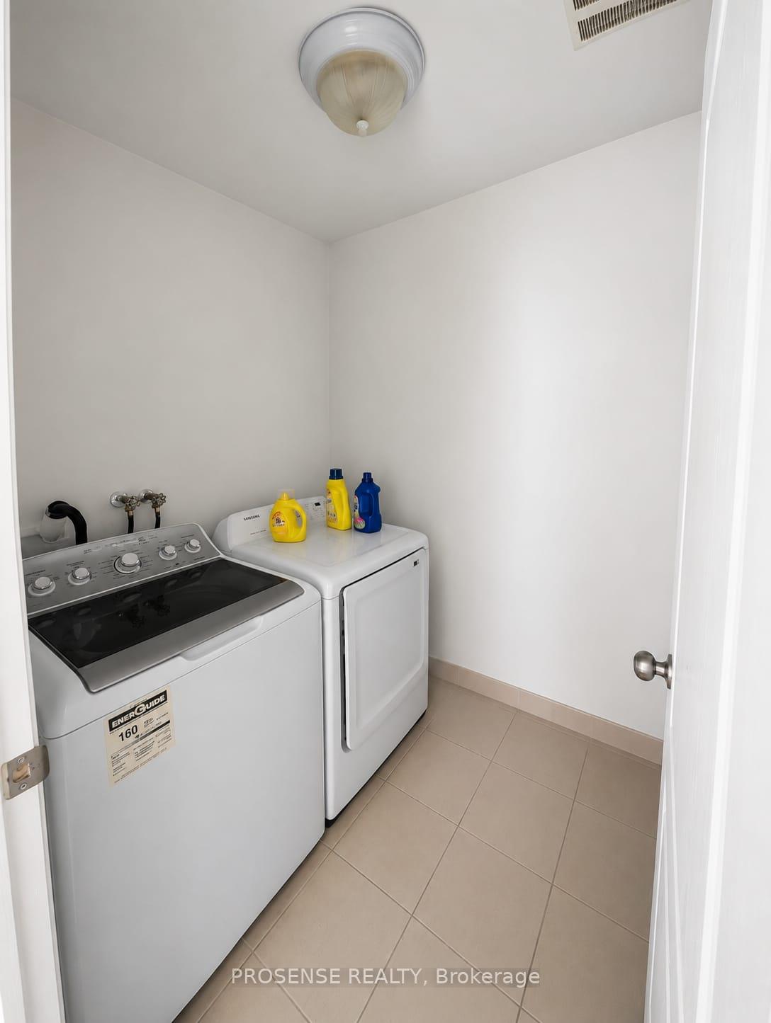 Photo 16 of 155 Nearna Drive, Oshawa, Windfields — HOMEH