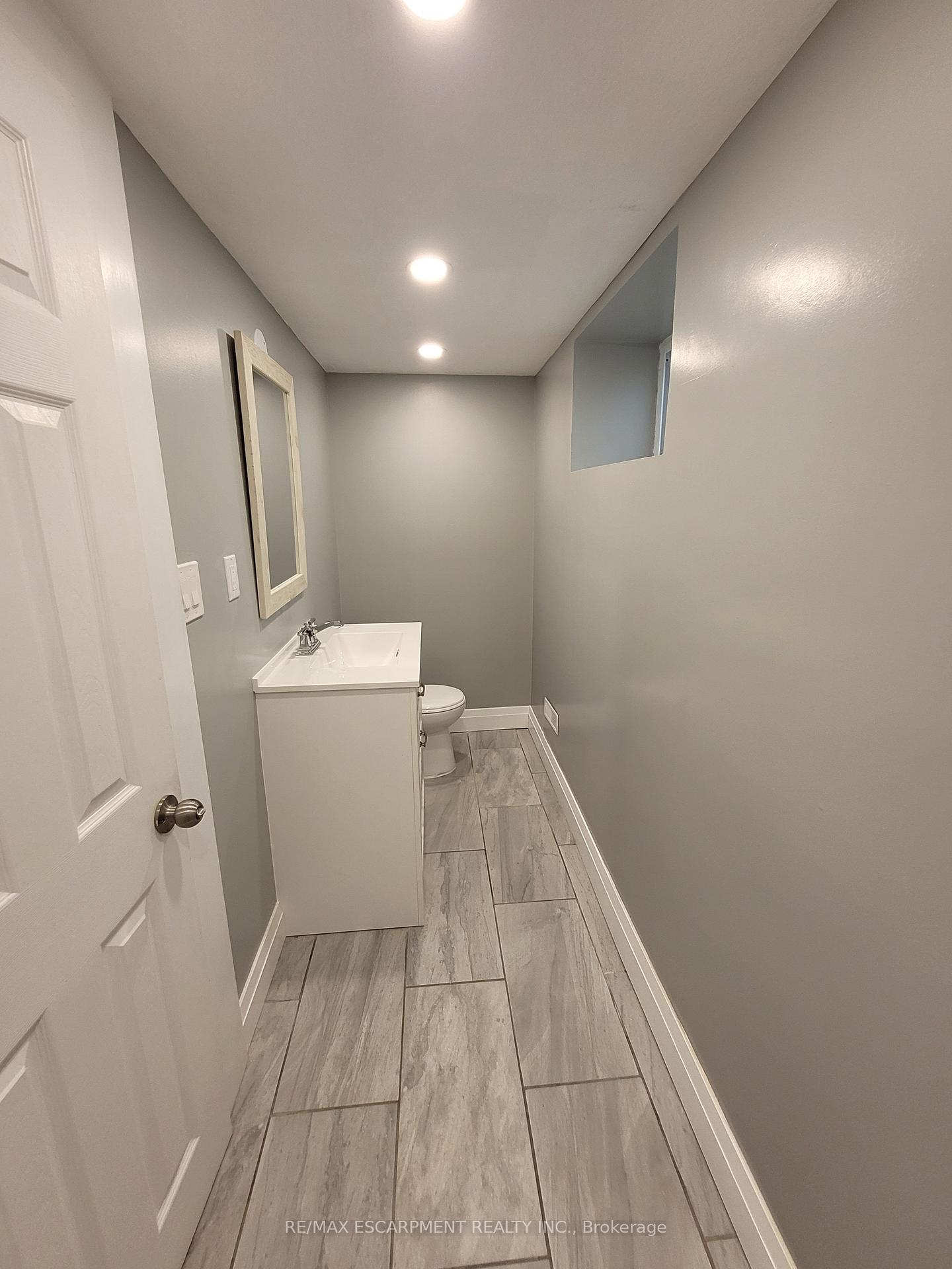 Photo 8 of Unit Lower, 76 Glenview Avenue, Cambridge, Christopher-Champlain — HOMEH