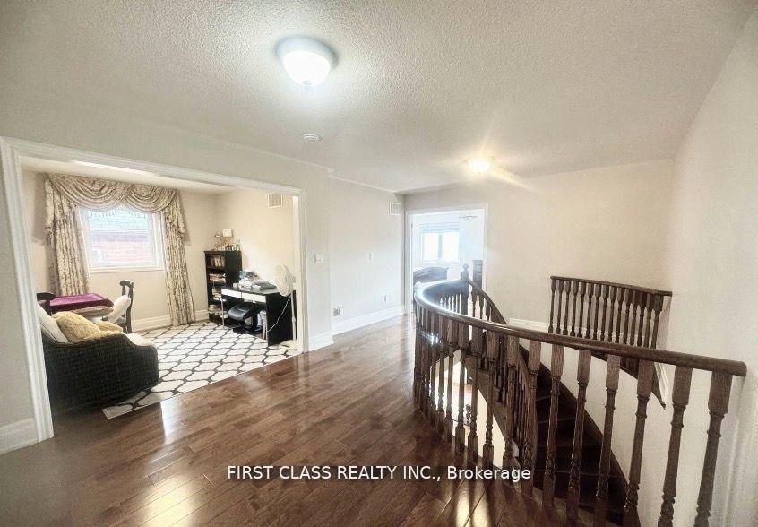Photo 3 of Unit UPPER FLOOR, 9 Wiley Avenue, Richmond Hill, Westbrook — HOMEH