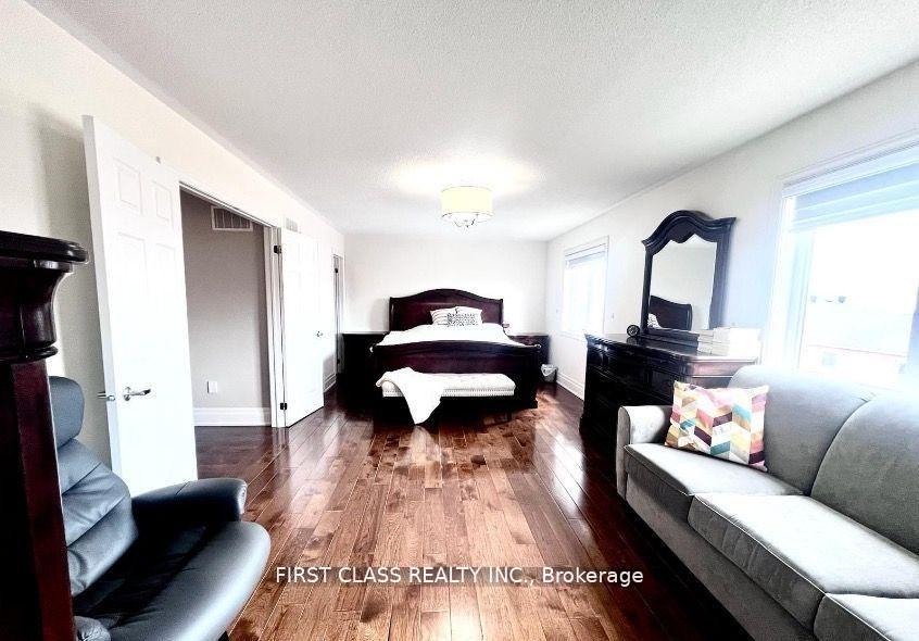 Photo 8 of Unit UPPER FLOOR, 9 Wiley Avenue, Richmond Hill, Westbrook — HOMEH
