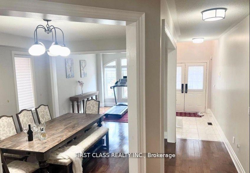 Photo 9 of Unit UPPER FLOOR, 9 Wiley Avenue, Richmond Hill, Westbrook — HOMEH