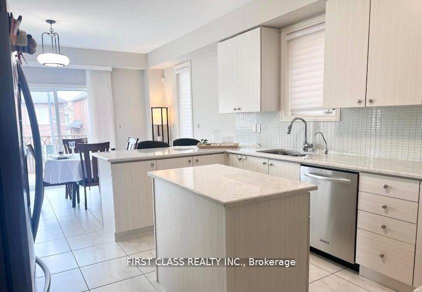 Photo 15 of Unit UPPER FLOOR, 9 Wiley Avenue, Richmond Hill, Westbrook — HOMEH