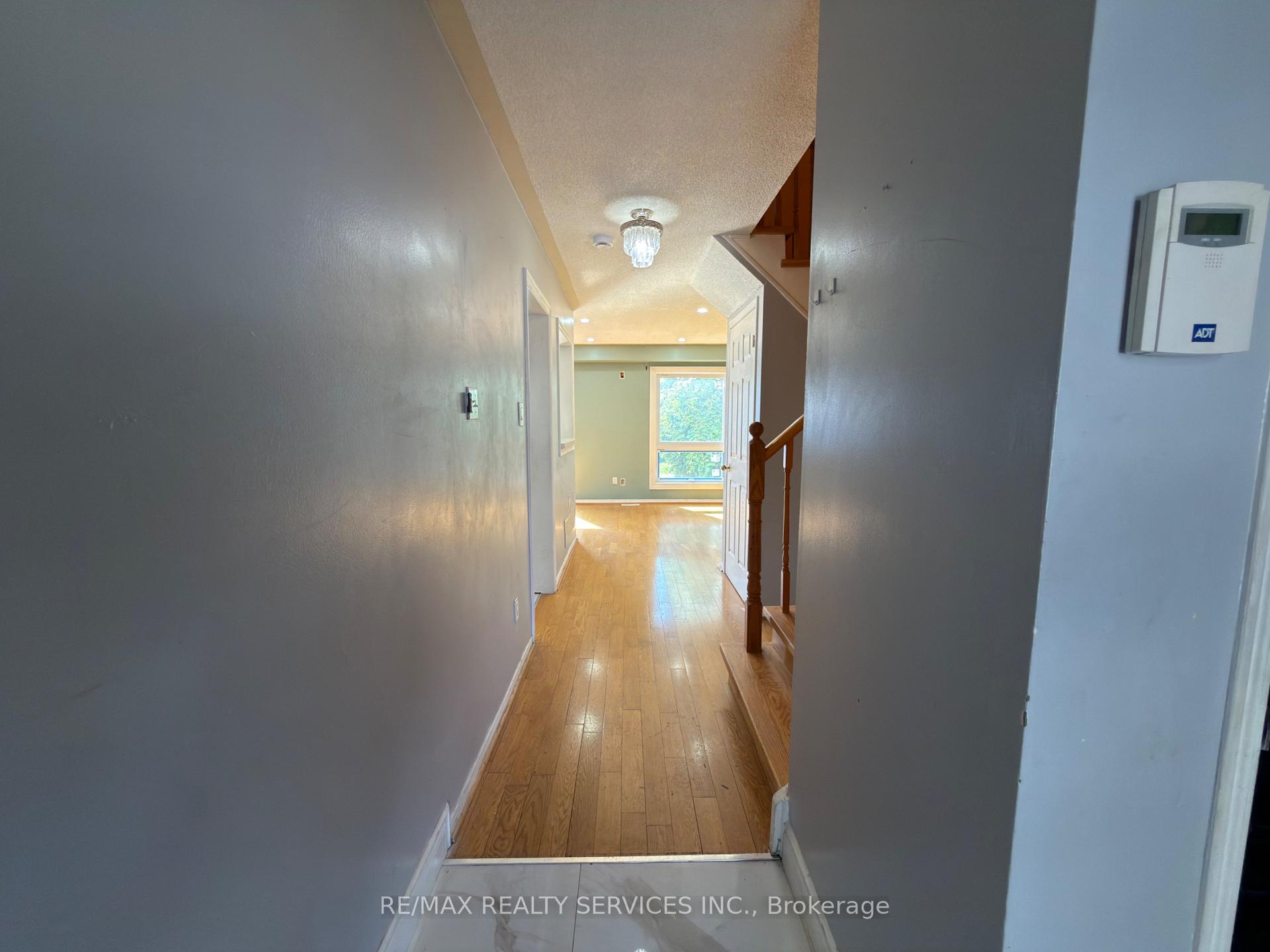 Photo 11 of 13 Wickstead Court, Brampton, Sandringham-Wellington — HOMEH