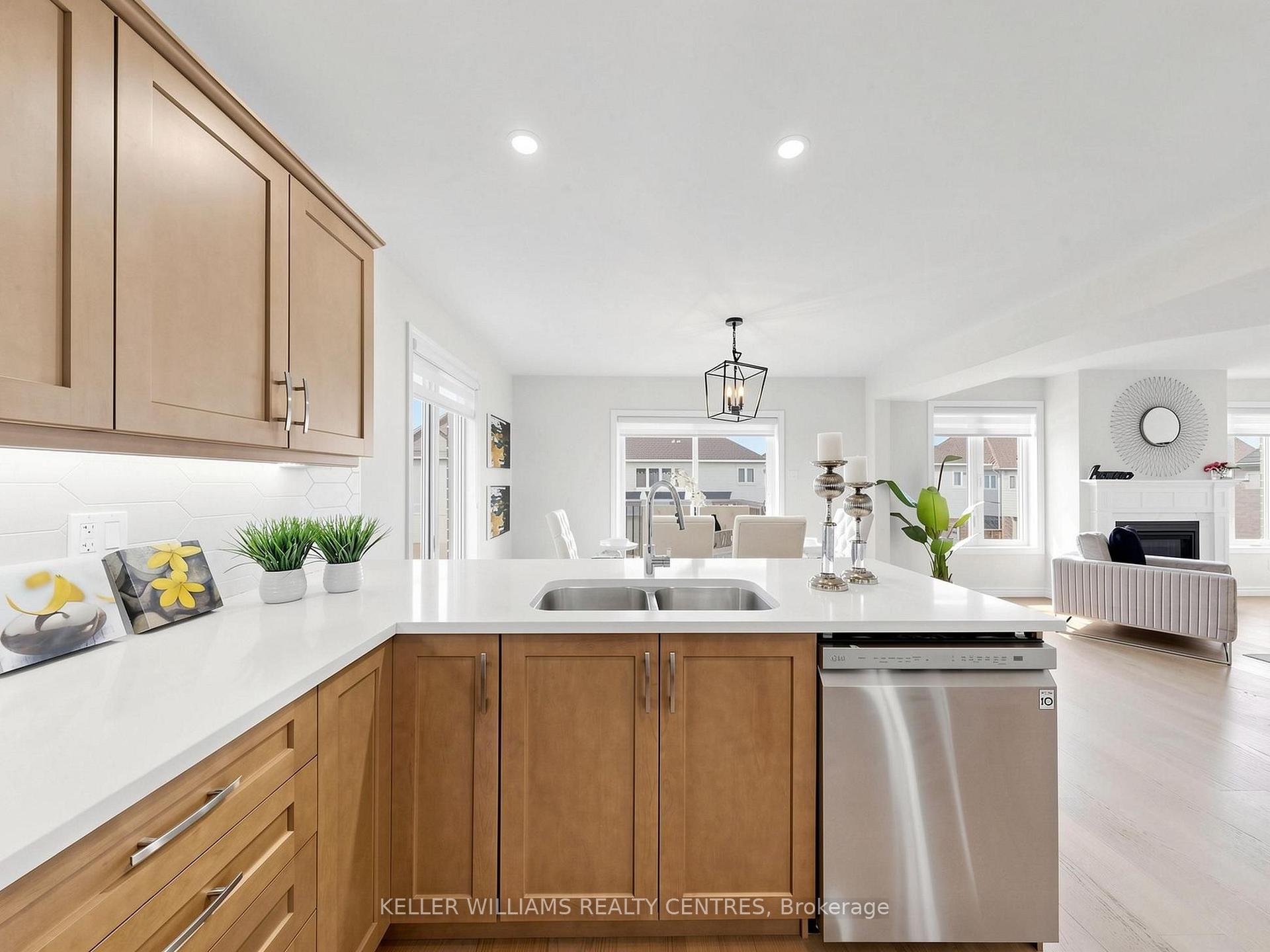 Photo 14 of 36 York Drive, Peterborough, Monaghan Ward 2 — HOMEH