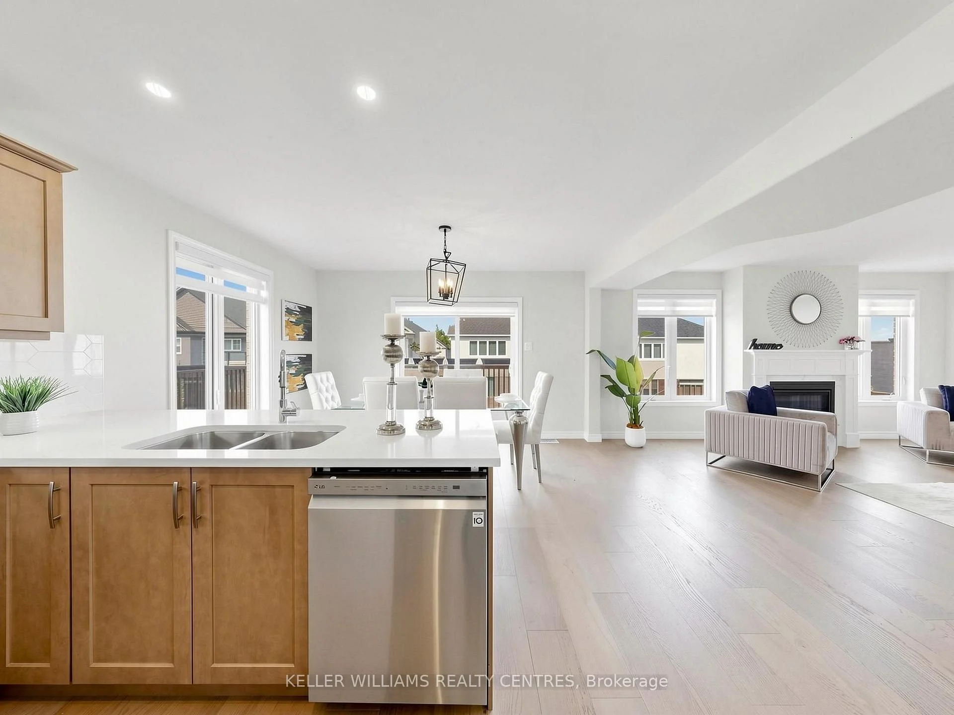 Photo 16 of 36 York Drive, Peterborough, Monaghan Ward 2 — HOMEH
