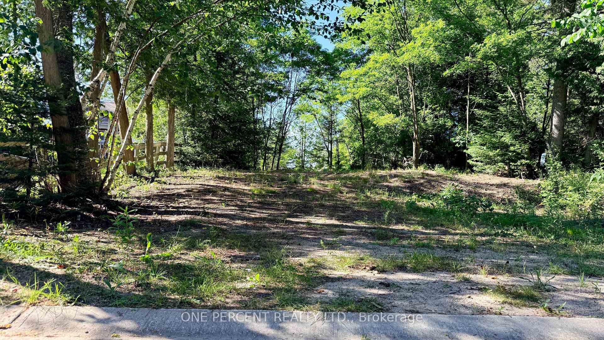 Photo 6 of 1554 Shore Lane, Wasaga Beach — HOMEH