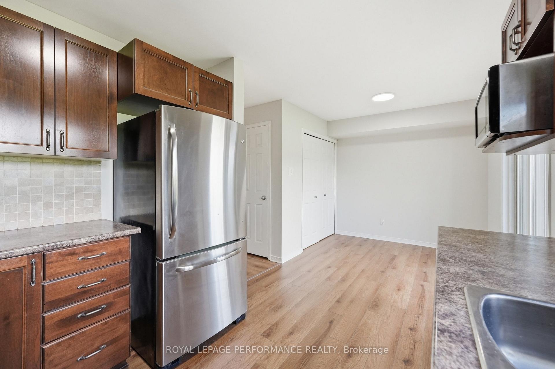 Photo 10 of 322 Galston Private, Ottawa, Mer Bleue/Bradley Estates/Anderson Park — HOMEH
