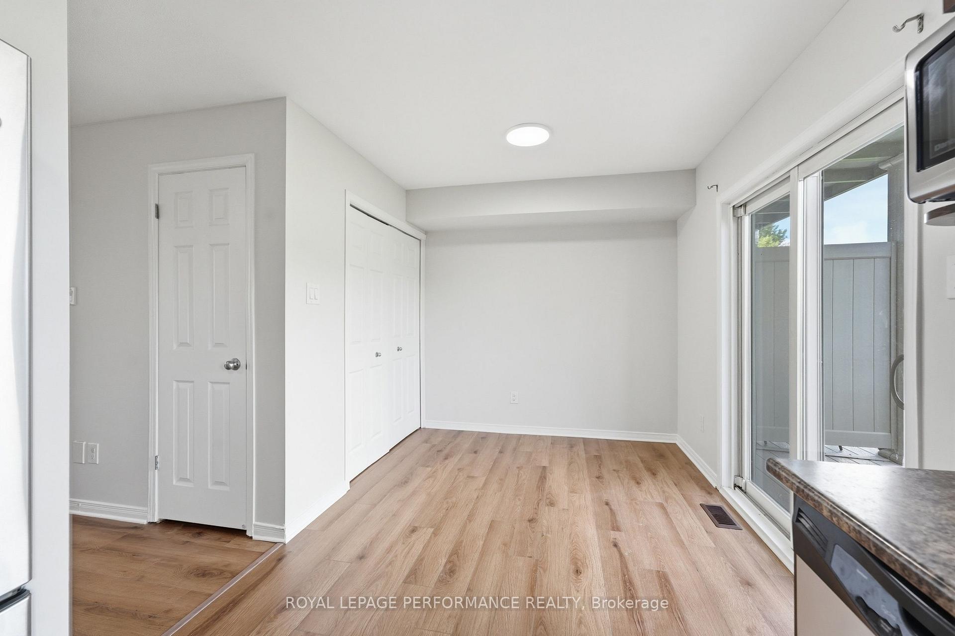 Photo 11 of 322 Galston Private, Ottawa, Mer Bleue/Bradley Estates/Anderson Park — HOMEH
