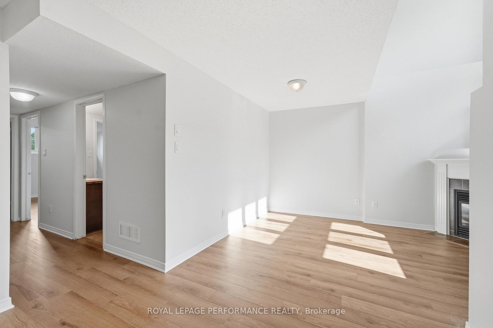 Photo 14 of 322 Galston Private, Ottawa, Mer Bleue/Bradley Estates/Anderson Park — HOMEH