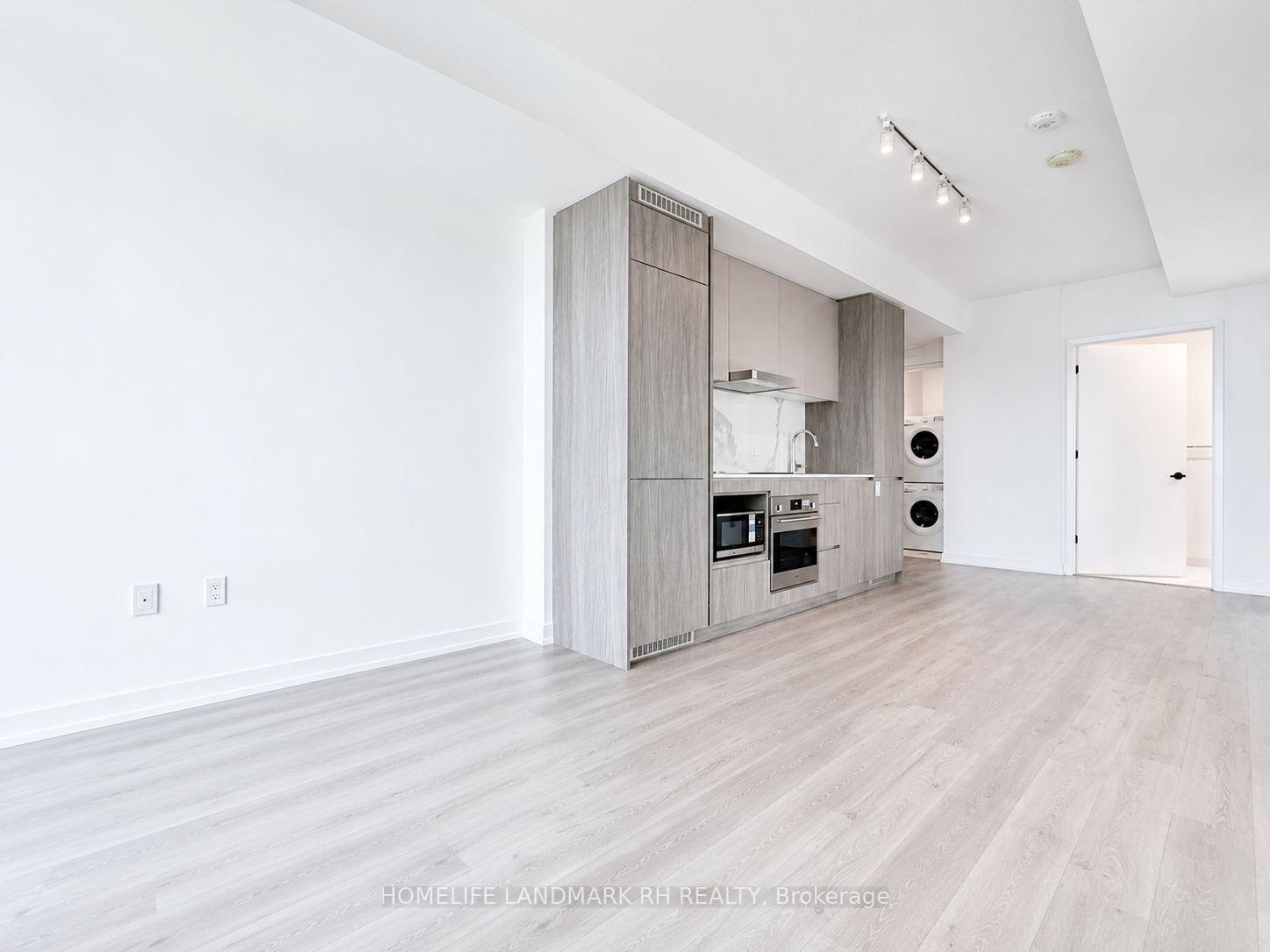 Photo 7 of Unit 4110, 28 Interchange Way, Vaughan, Vaughan Corporate Centre — HOMEH