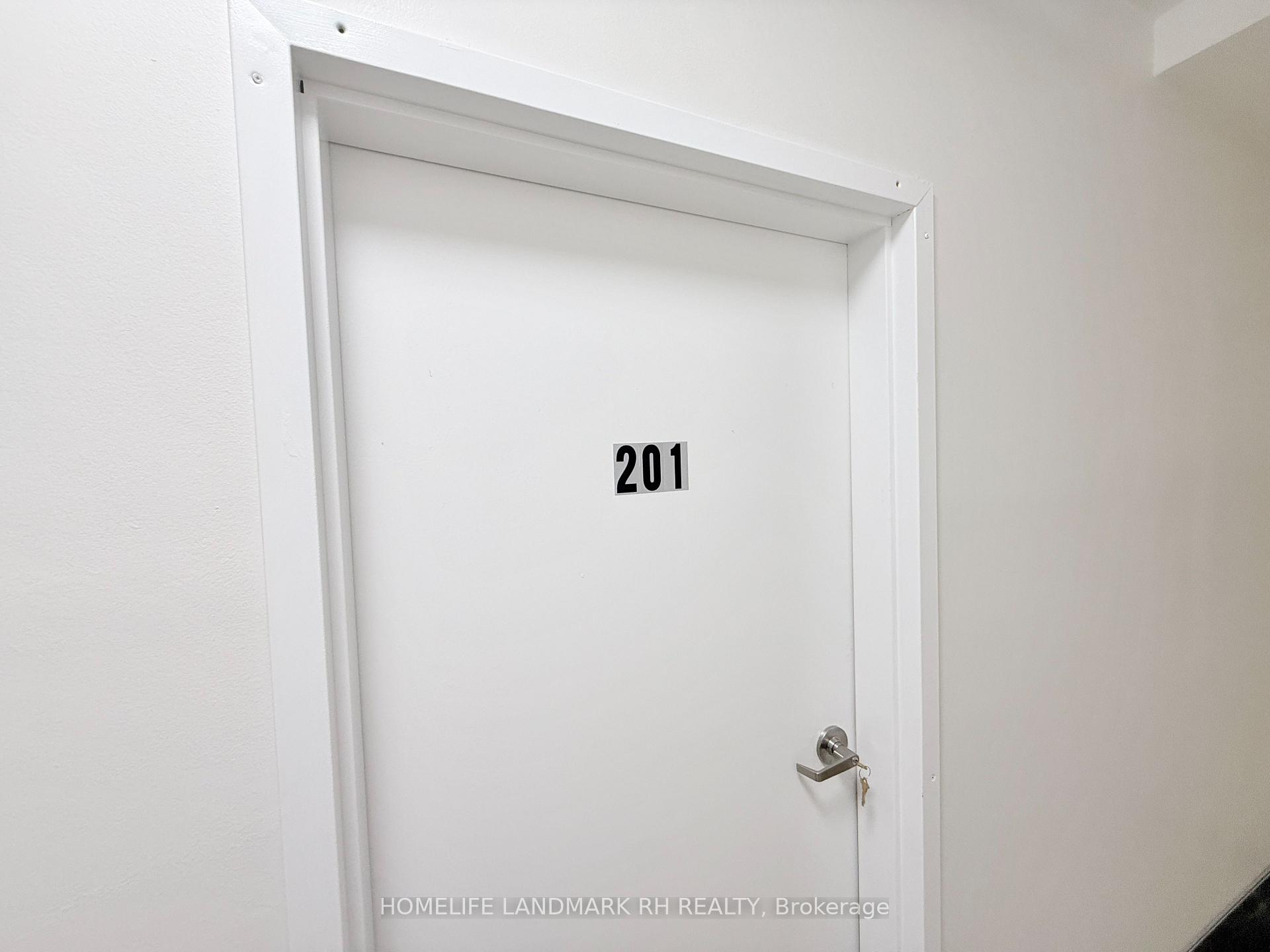 Photo 3 of Unit 201, 414 Dundas Street W, Toronto, Kensington-Chinatown — HOMEH