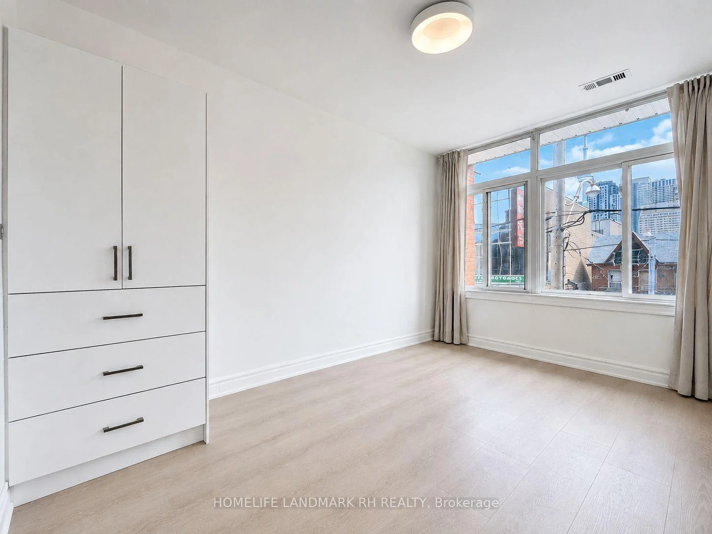 Photo 18 of Unit 201, 414 Dundas Street W, Toronto, Kensington-Chinatown — HOMEH