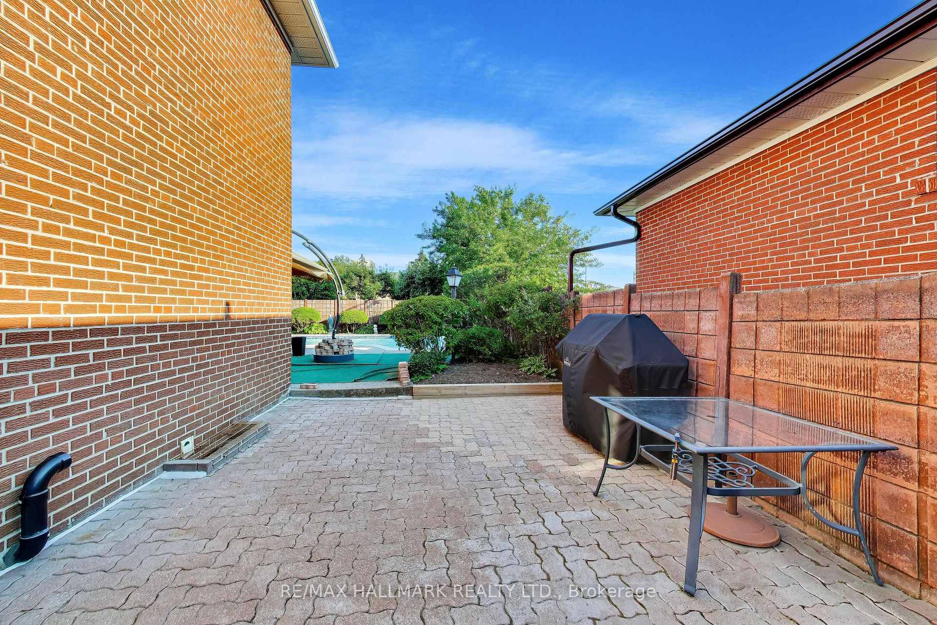 Photo 44 of 5 Byworth Boulevard, Etobicoke, Kingsview Village-The Westway — HOMEH