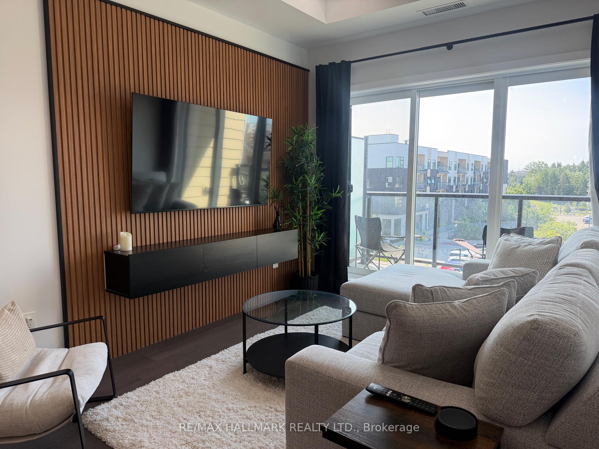Photo 13 of Unit 404, 555 William Graham Drive, Aurora, Rural Aurora — HOMEH