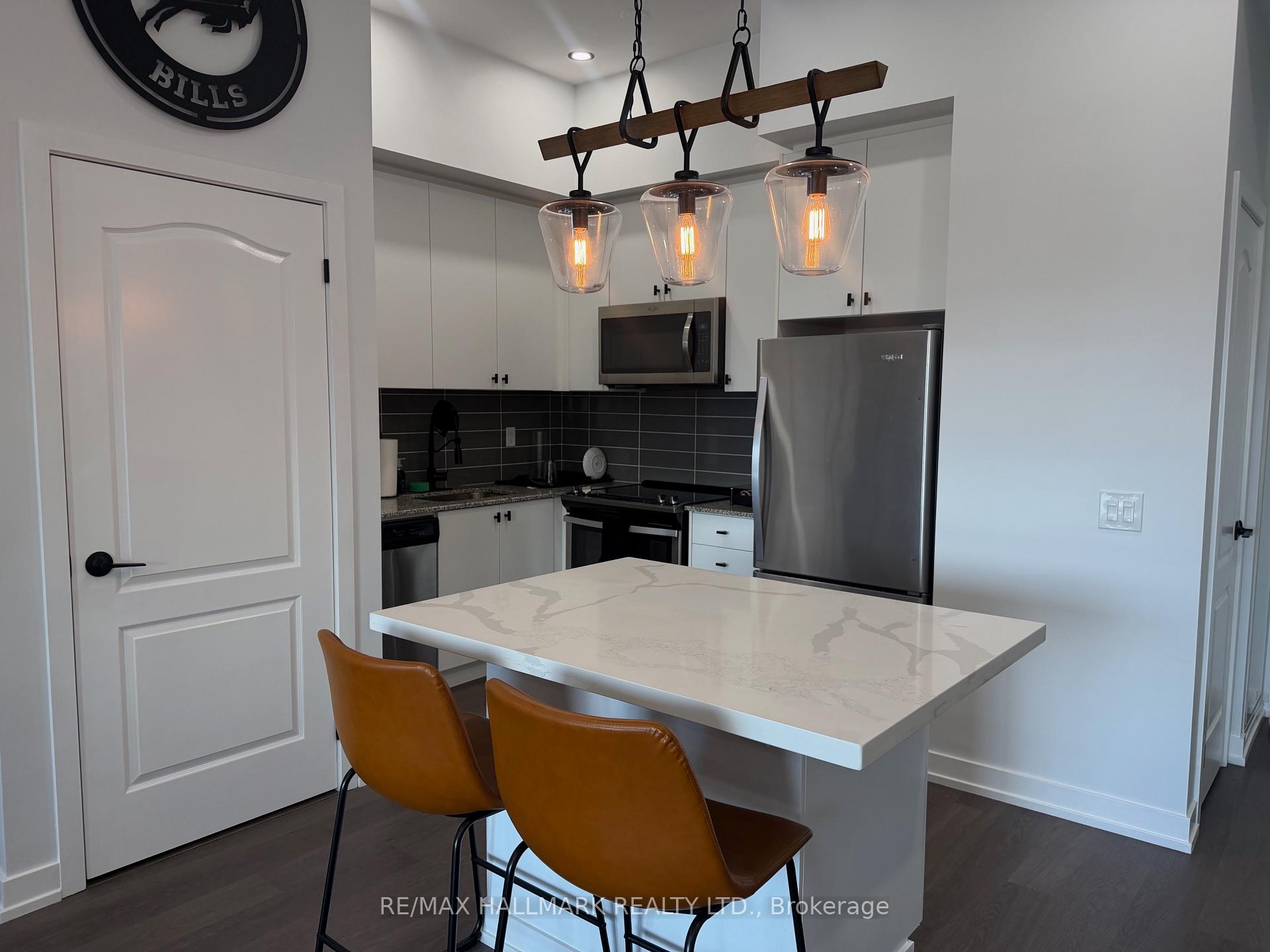 Photo 15 of Unit 404, 555 William Graham Drive, Aurora, Rural Aurora — HOMEH