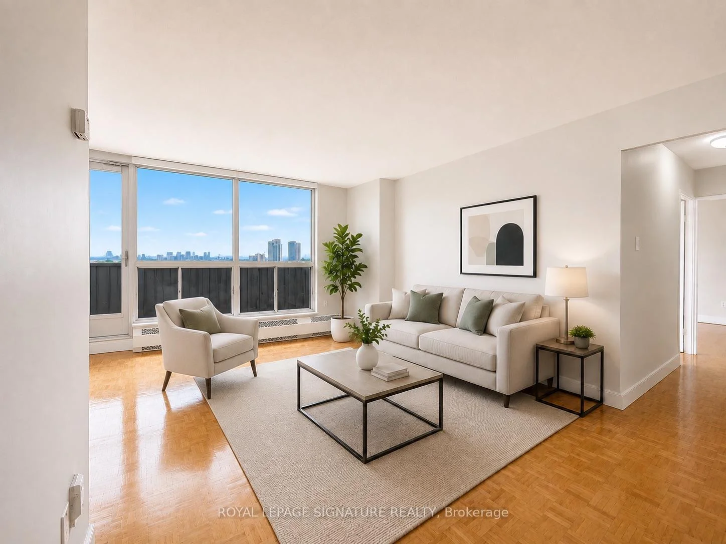Photo 4 of Unit 504, 666 Spadina Avenue, Toronto, University — HOMEH