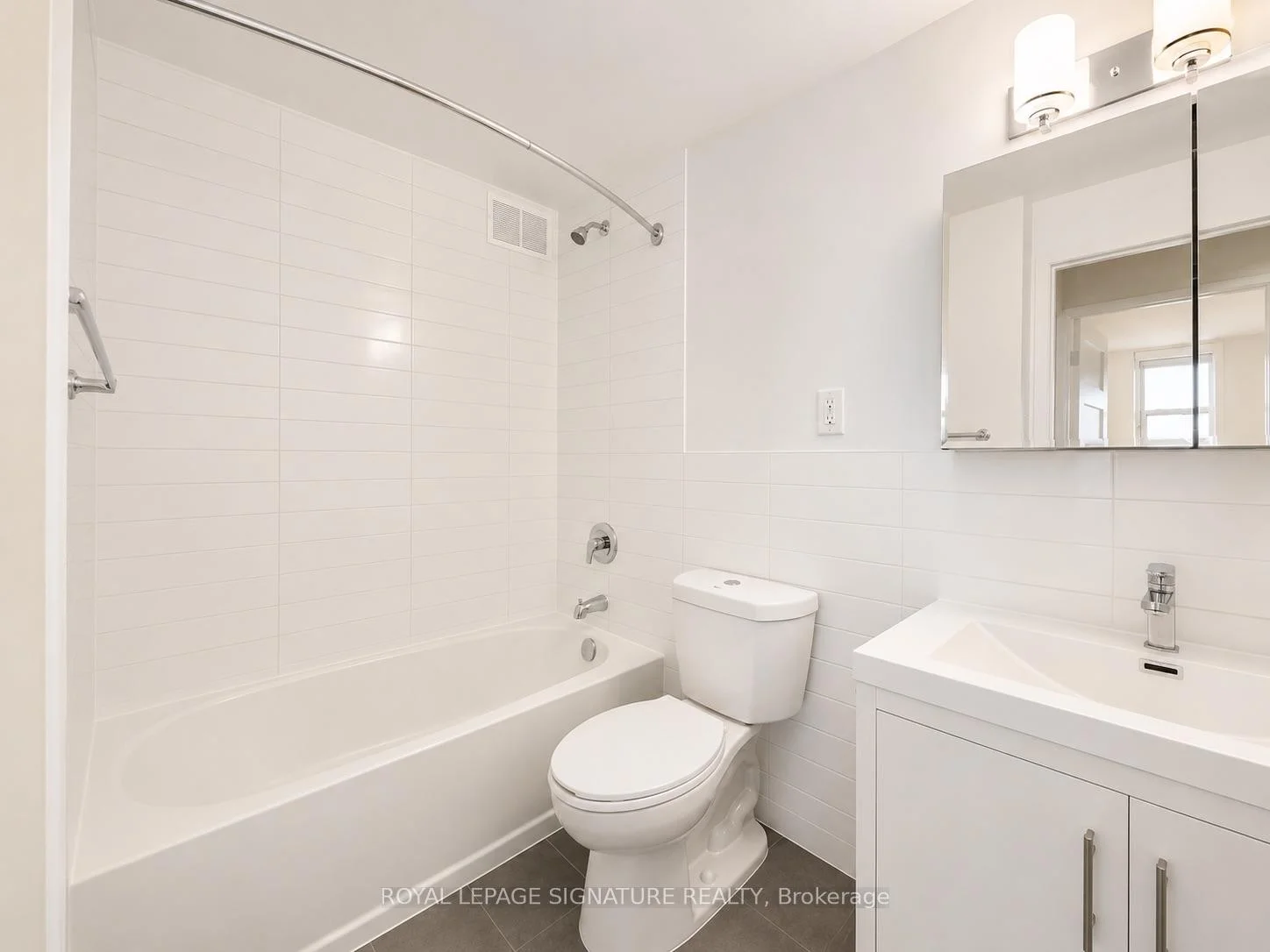 Photo 14 of Unit 504, 666 Spadina Avenue, Toronto, University — HOMEH