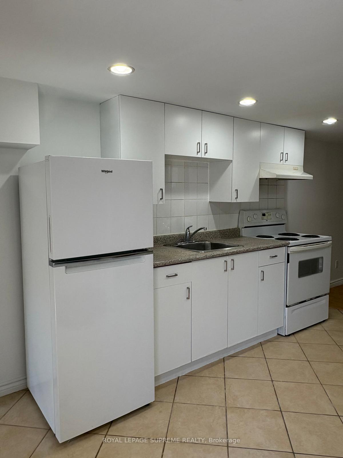 Photo 4 of Unit One, 1109 Davenport Road, Toronto, Wychwood — HOMEH