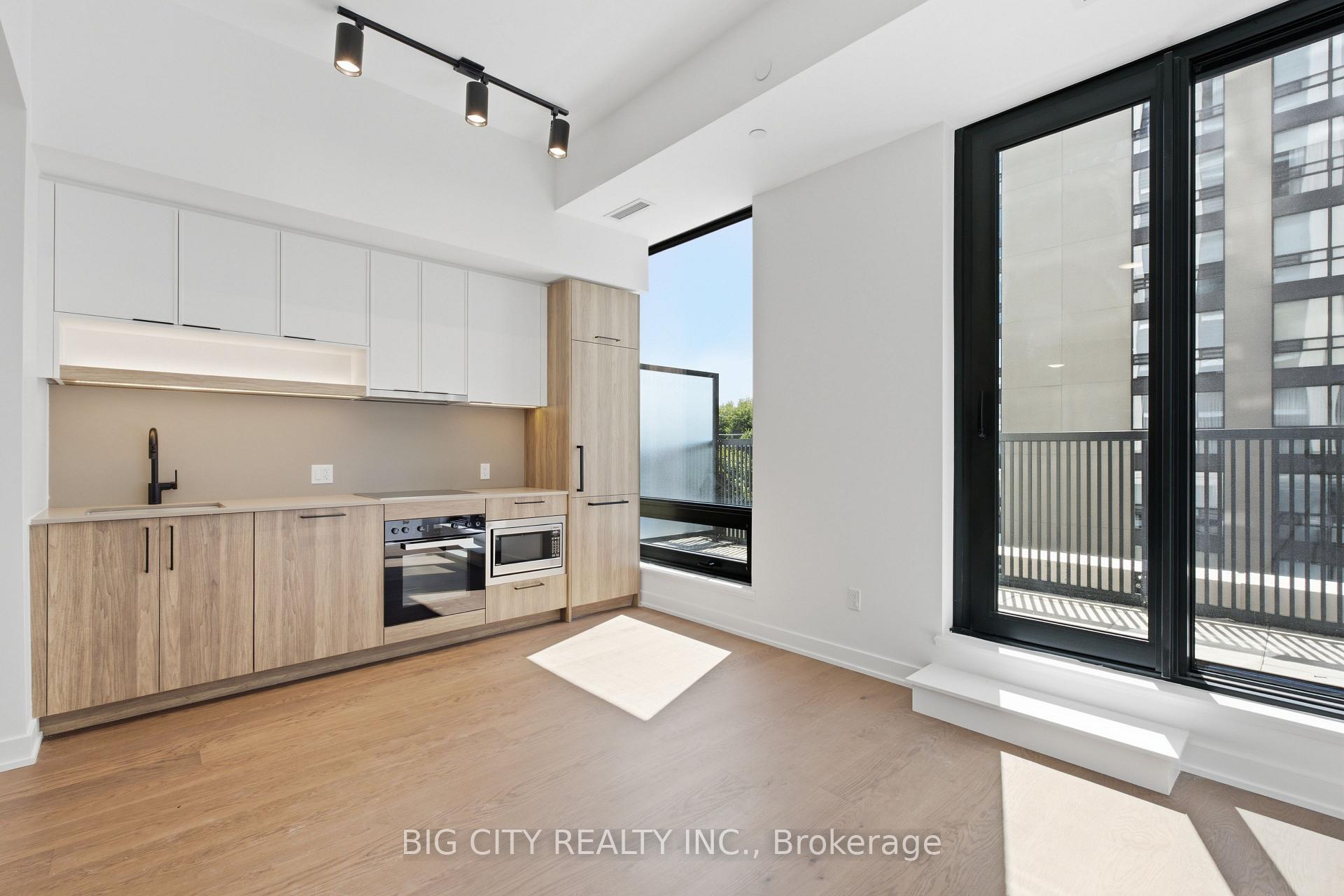 Photo 2 of Unit 829, 91 Montclair Avenue, Toronto, Forest Hill South — HOMEH