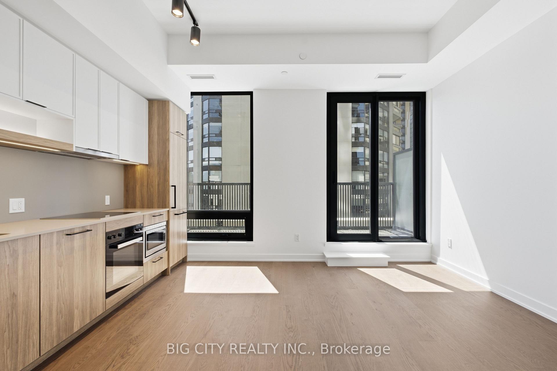Photo 8 of Unit 829, 91 Montclair Avenue, Toronto, Forest Hill South — HOMEH