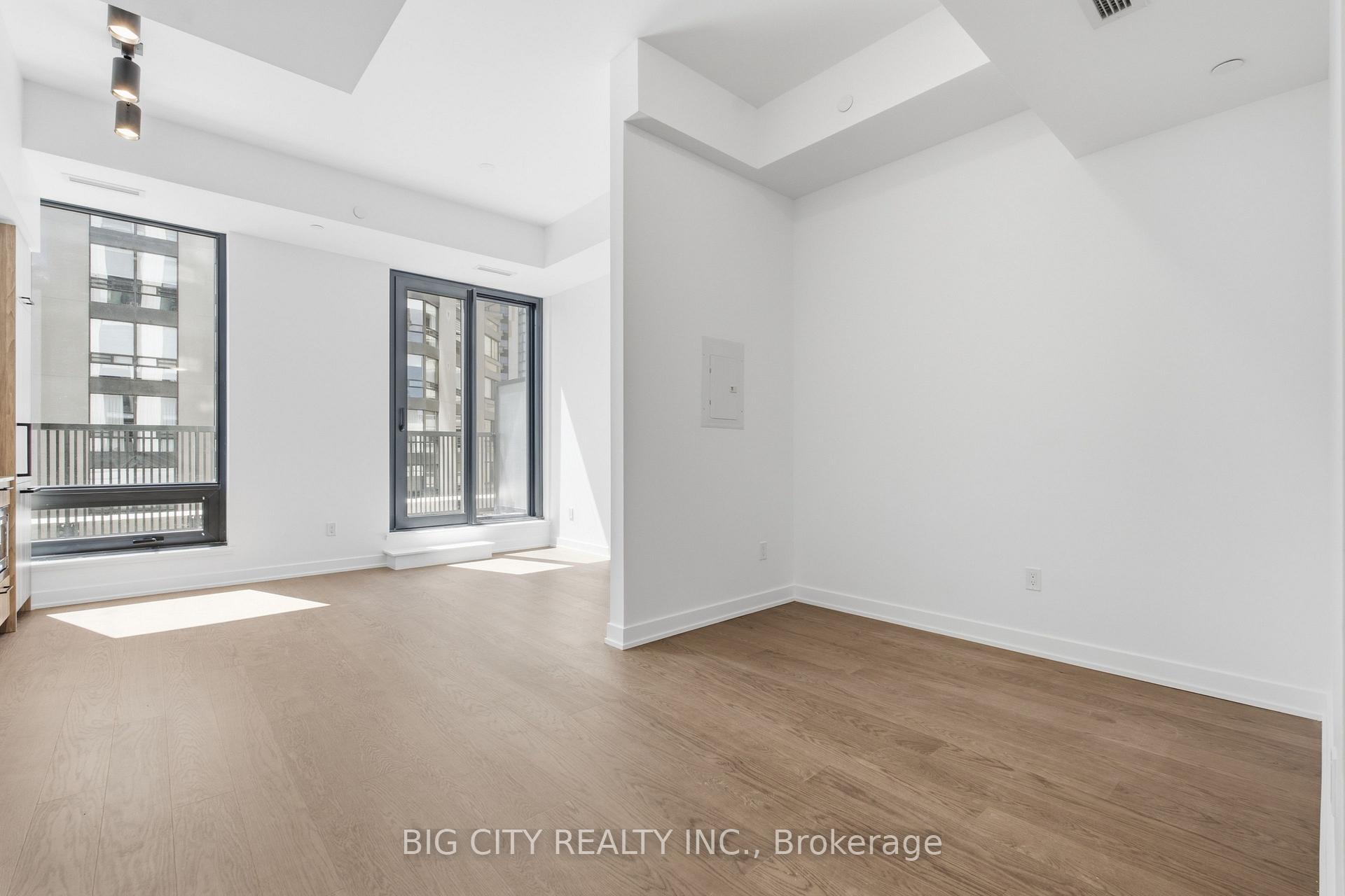 Photo 9 of Unit 829, 91 Montclair Avenue, Toronto, Forest Hill South — HOMEH