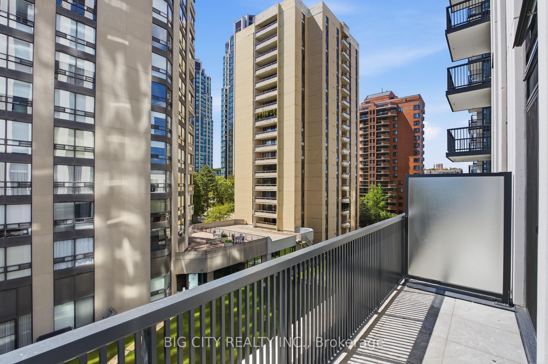 Photo 13 of Unit 829, 91 Montclair Avenue, Toronto, Forest Hill South — HOMEH