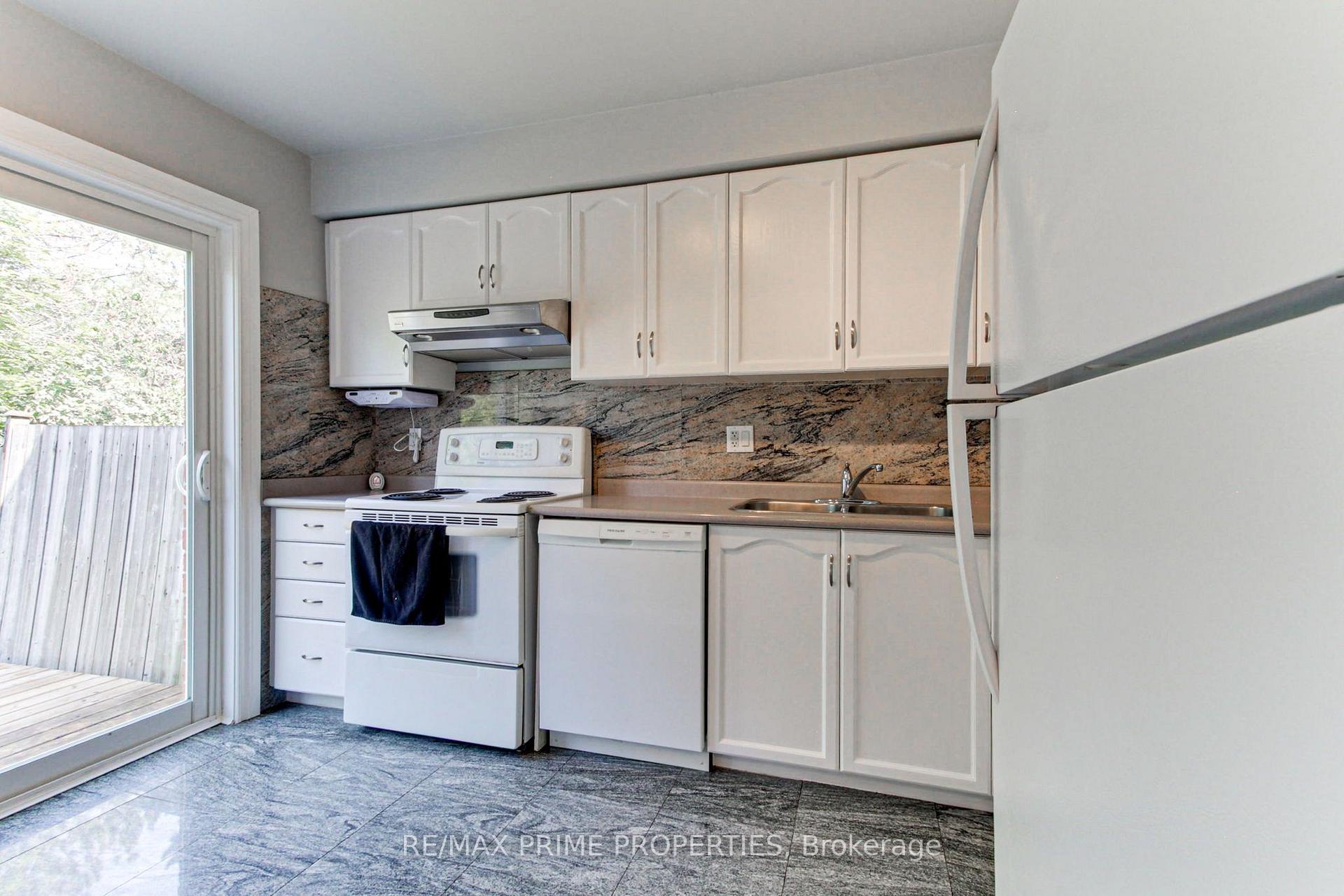 Photo 6 of 85 Lyfytt Crescent, Barrie, West Bayfield — HOMEH