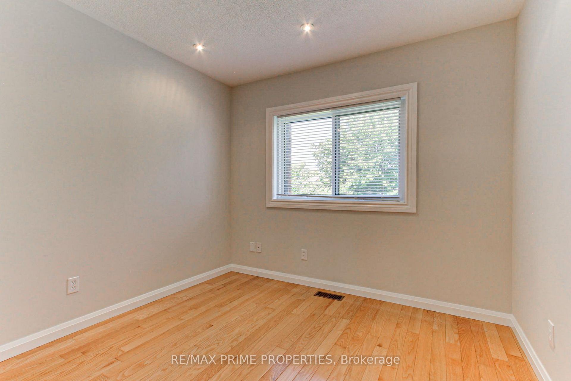 Photo 15 of 85 Lyfytt Crescent, Barrie, West Bayfield — HOMEH