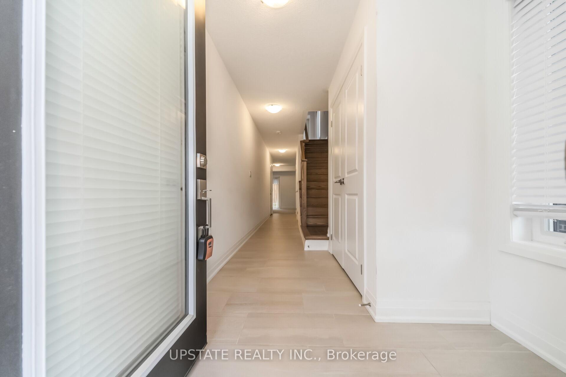Photo 5 of 45 Humberstone Drive, Halton Hills, Georgetown — HOMEH