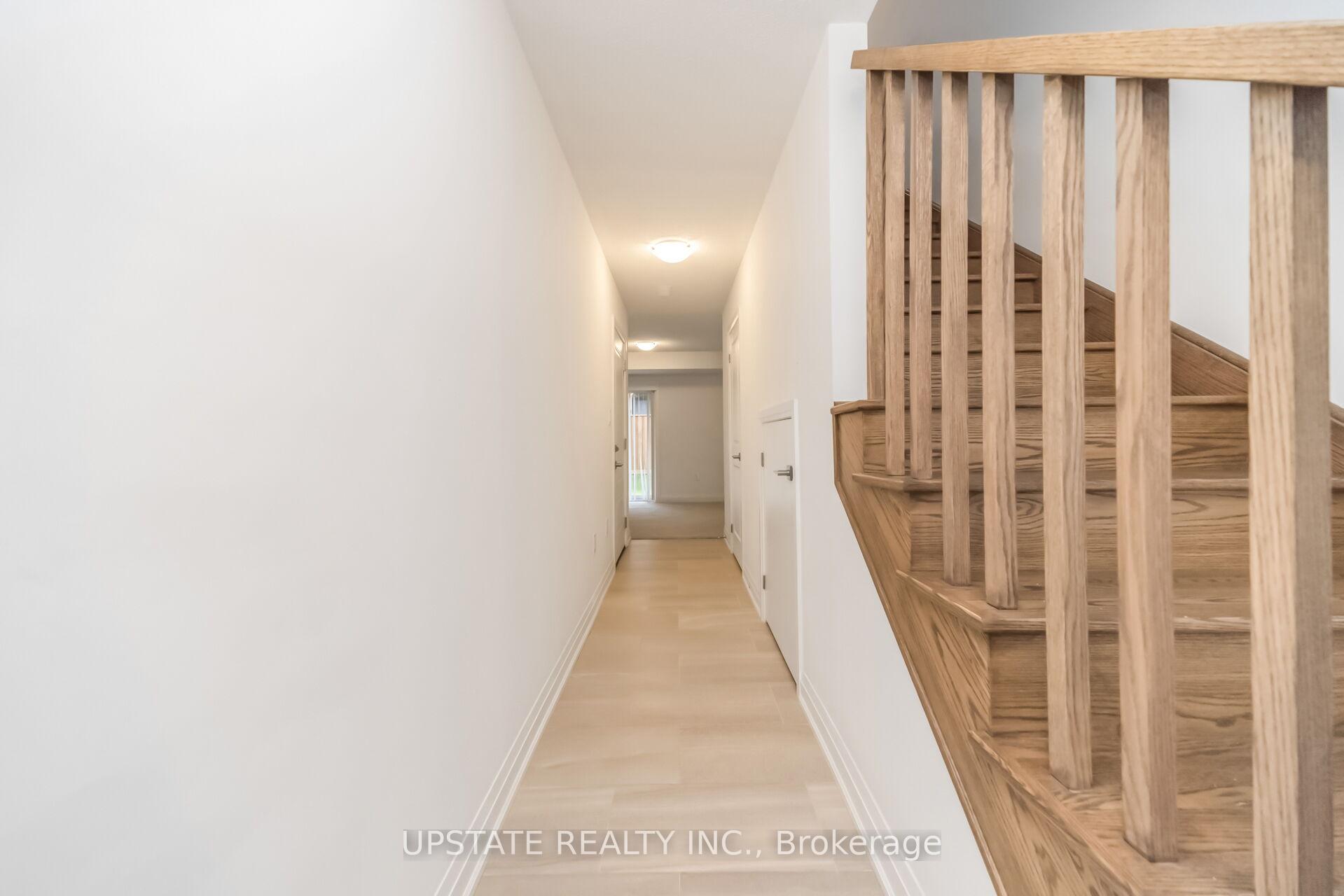 Photo 7 of 45 Humberstone Drive, Halton Hills, Georgetown — HOMEH