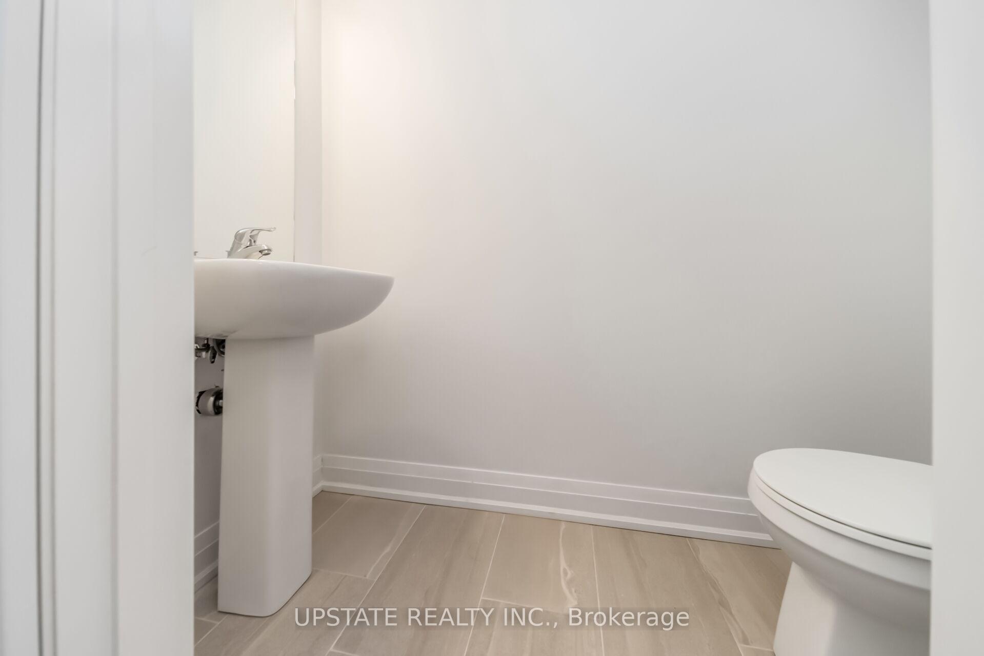 Photo 11 of 45 Humberstone Drive, Halton Hills, Georgetown — HOMEH